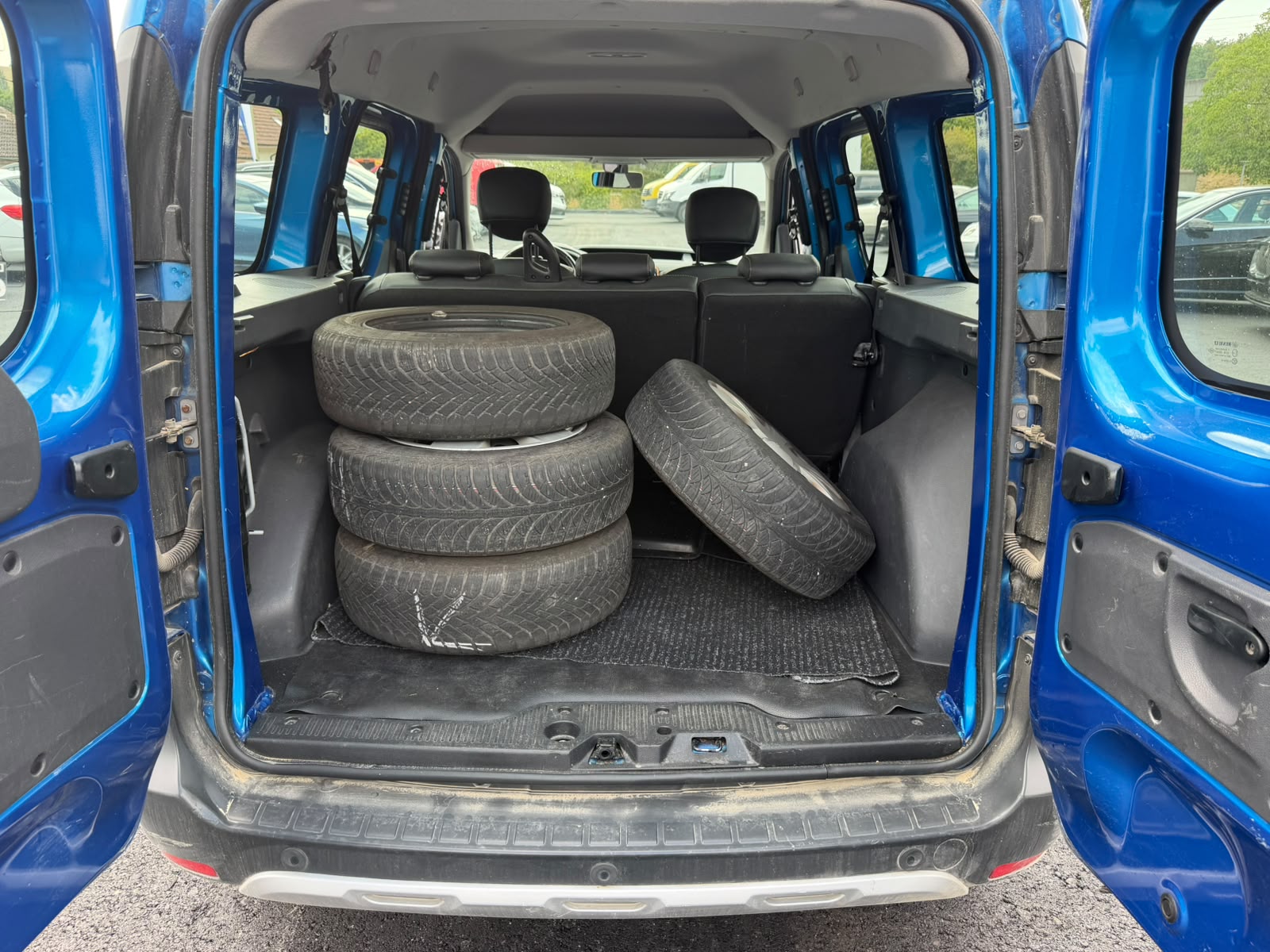 DACIA Dokker 1.2 T Stepway-image-13