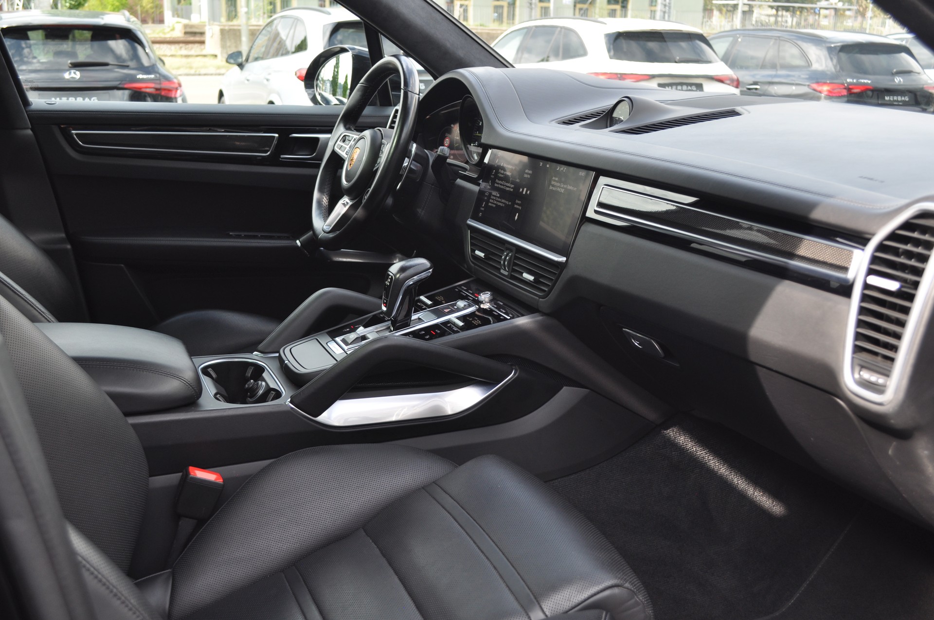 PORSCHE Cayenne Turbo S E-Hybrid-image-6