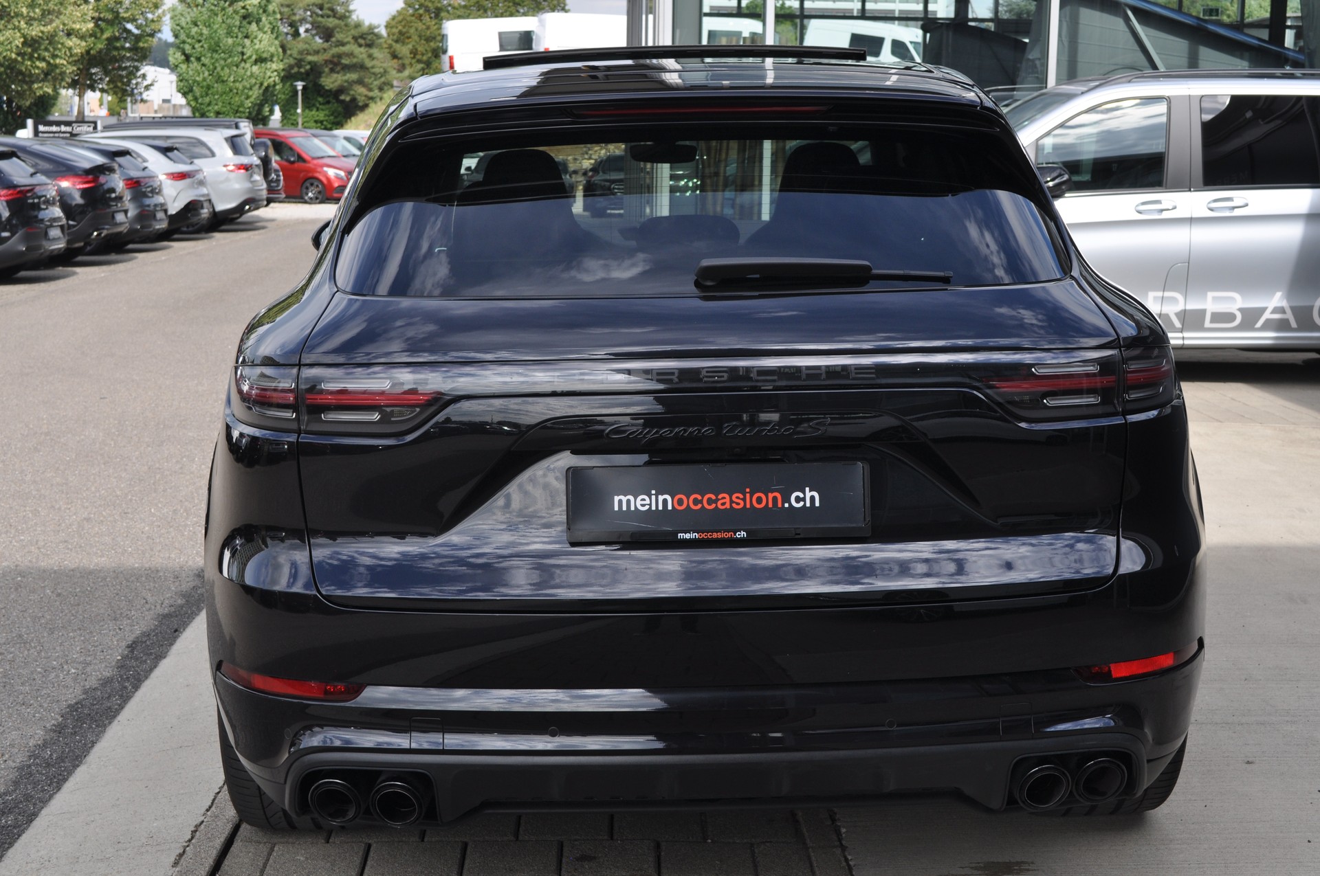 PORSCHE Cayenne Turbo S E-Hybrid-image-4