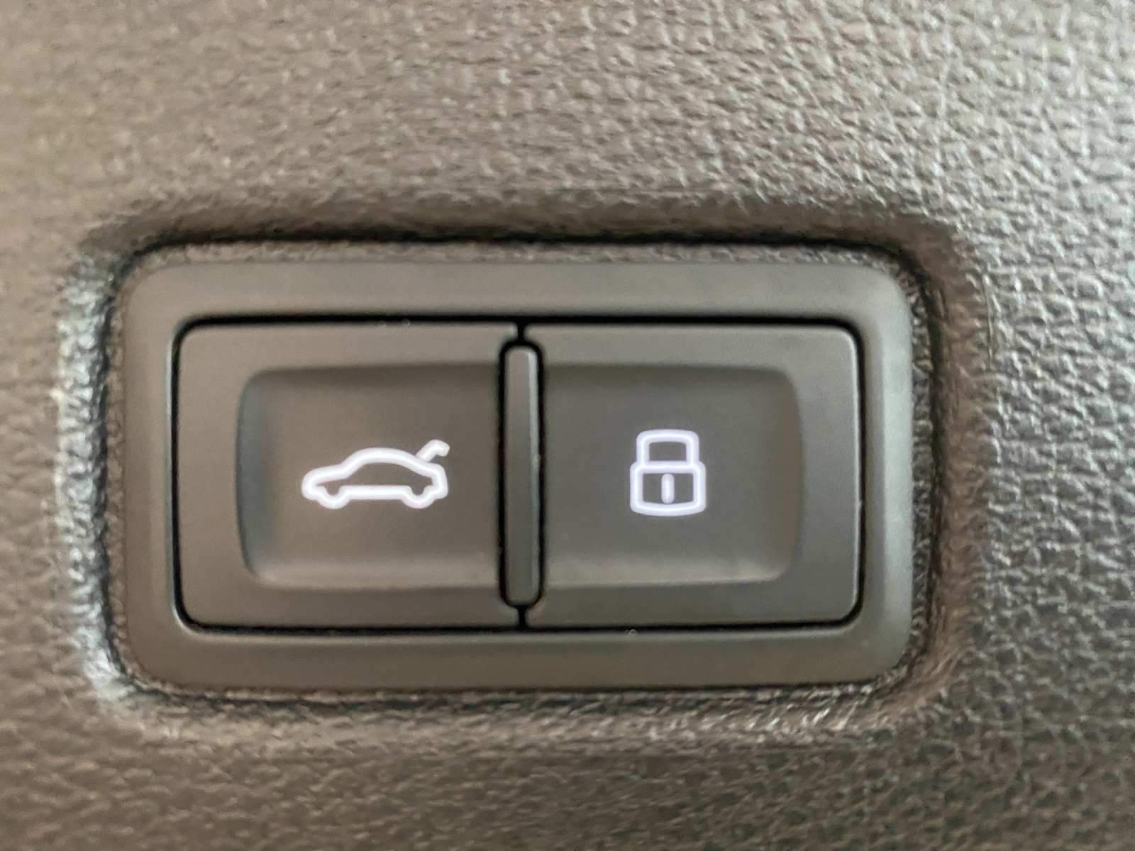 AUDI Q7 55 TFSI e quattro PHEV S line tiptronic-image-14