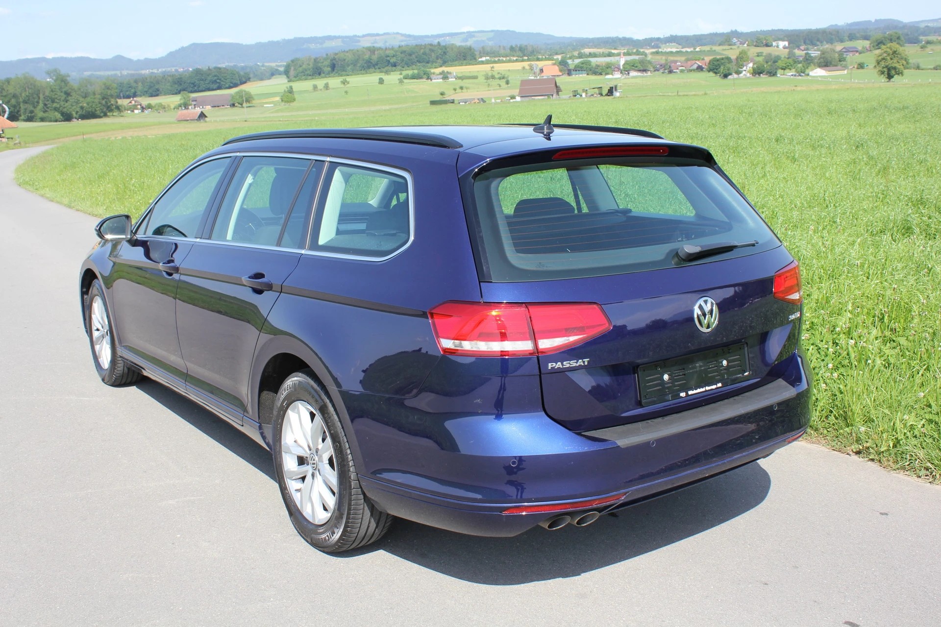 VW Passat Variant 2.0 TDI SCR BMT Sport DSG-image-3