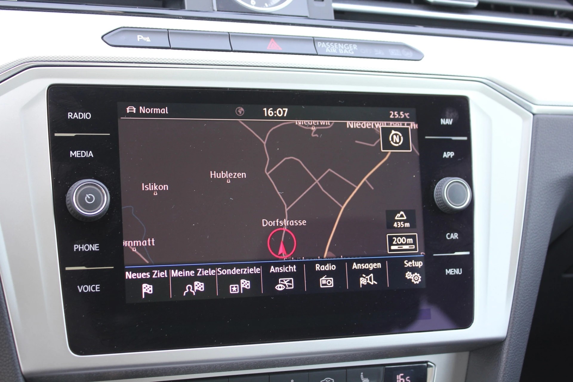 VW Passat Variant 2.0 TDI SCR BMT Sport DSG-image-11