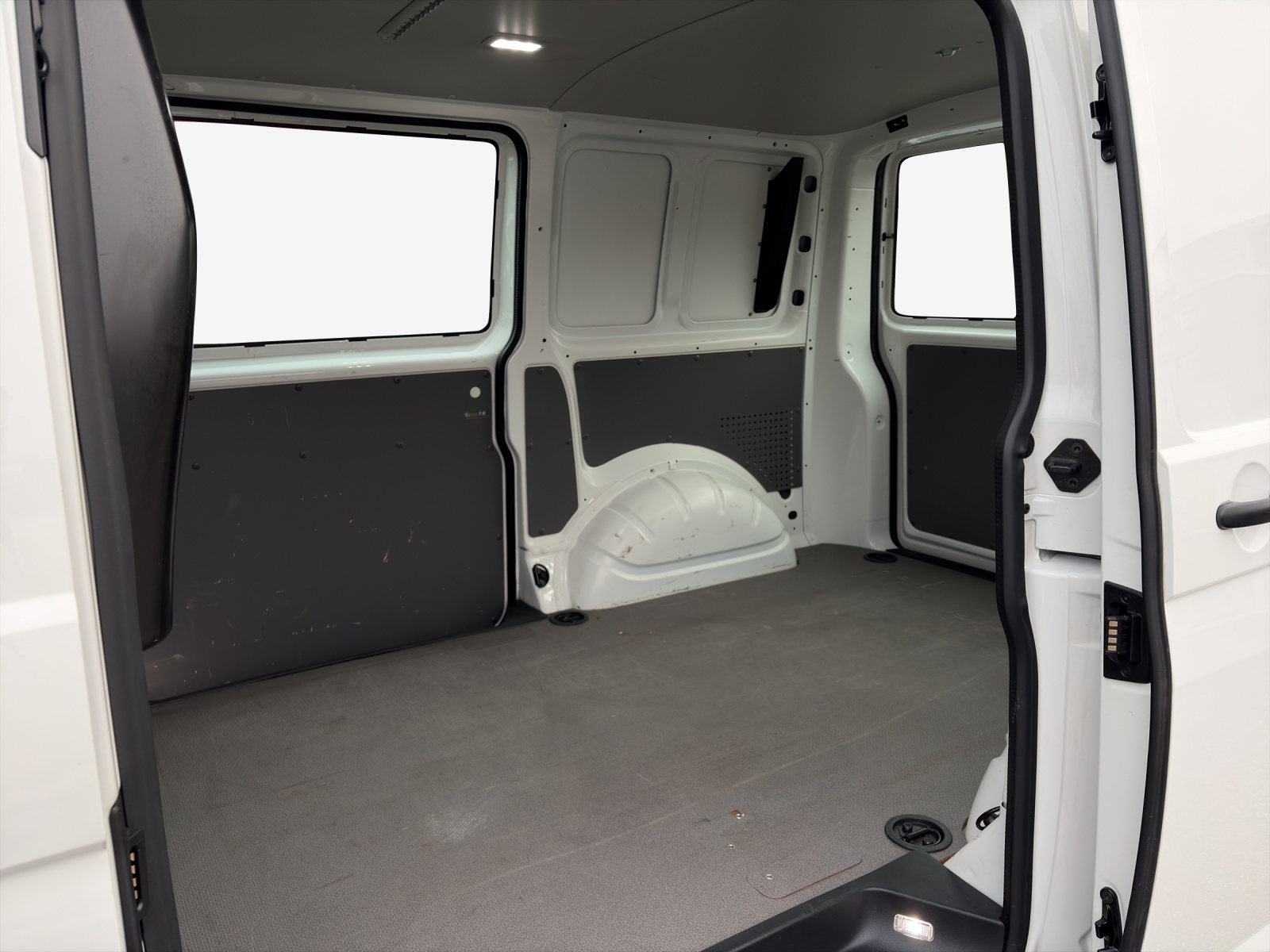 VW T6.1 2.0 TDI-image-11