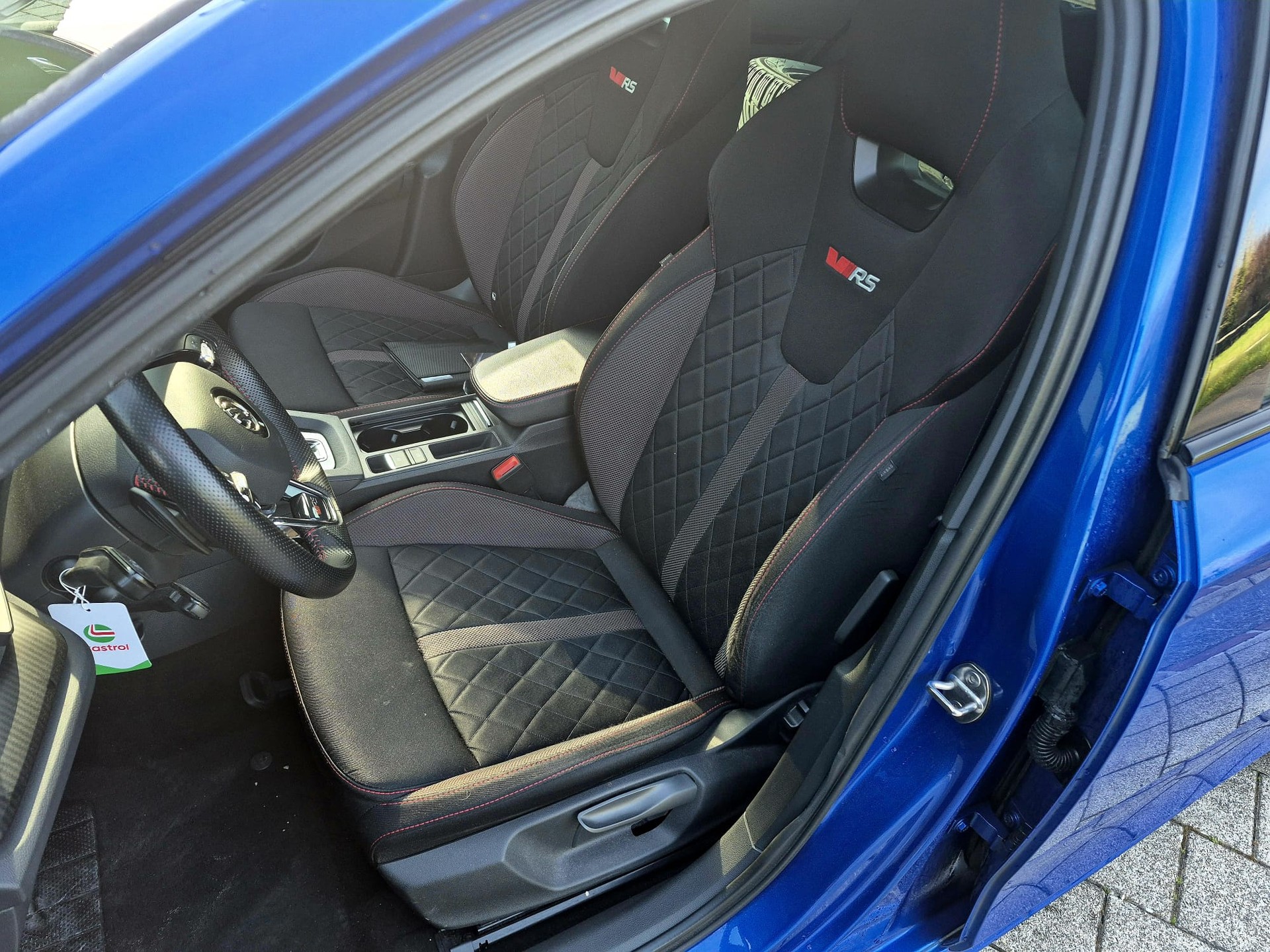 SKODA Octavia Combi 2.0 TDI DSG RS 4x4-image-11