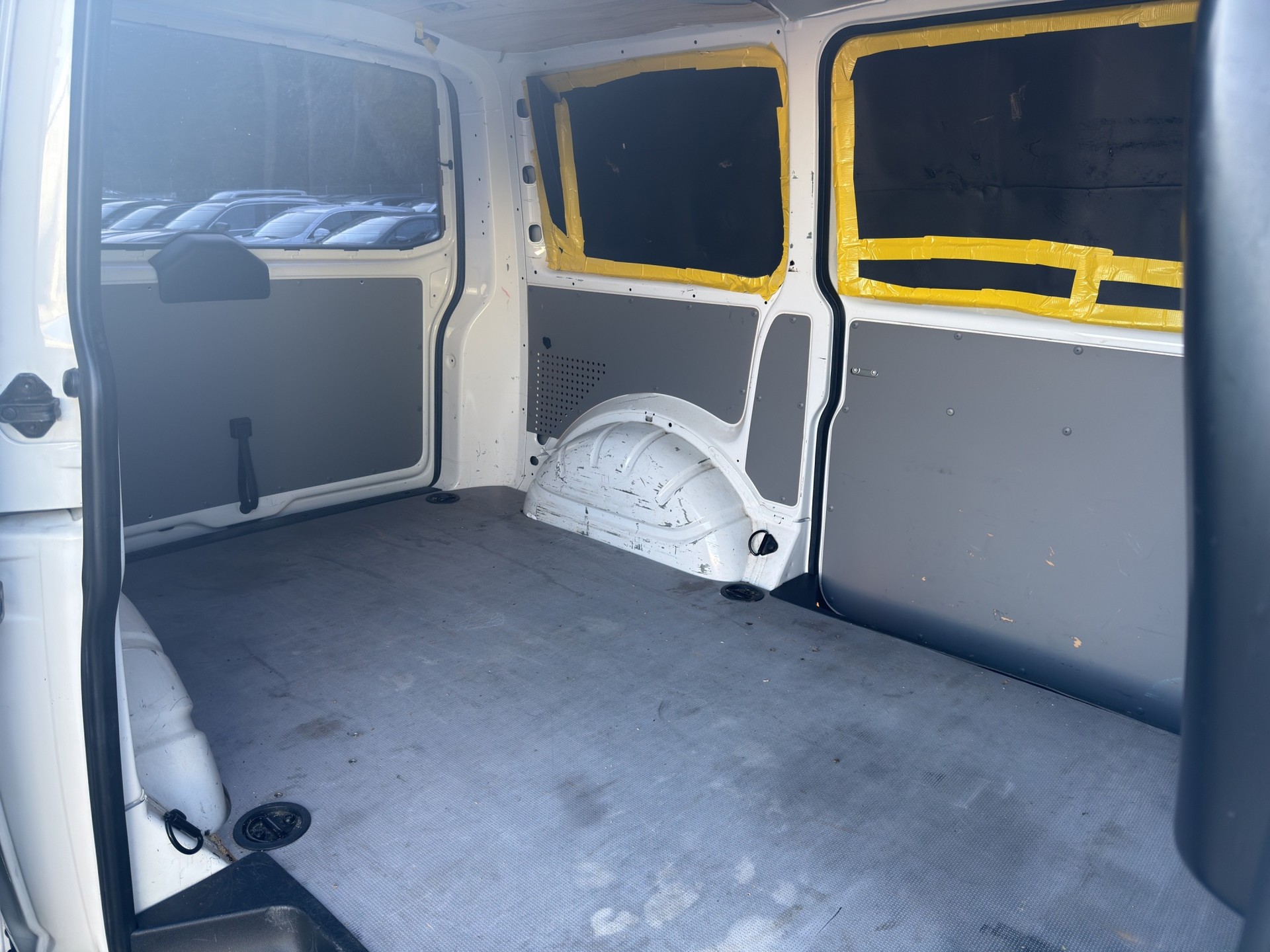 VW T5 2.0 TDI-image-13