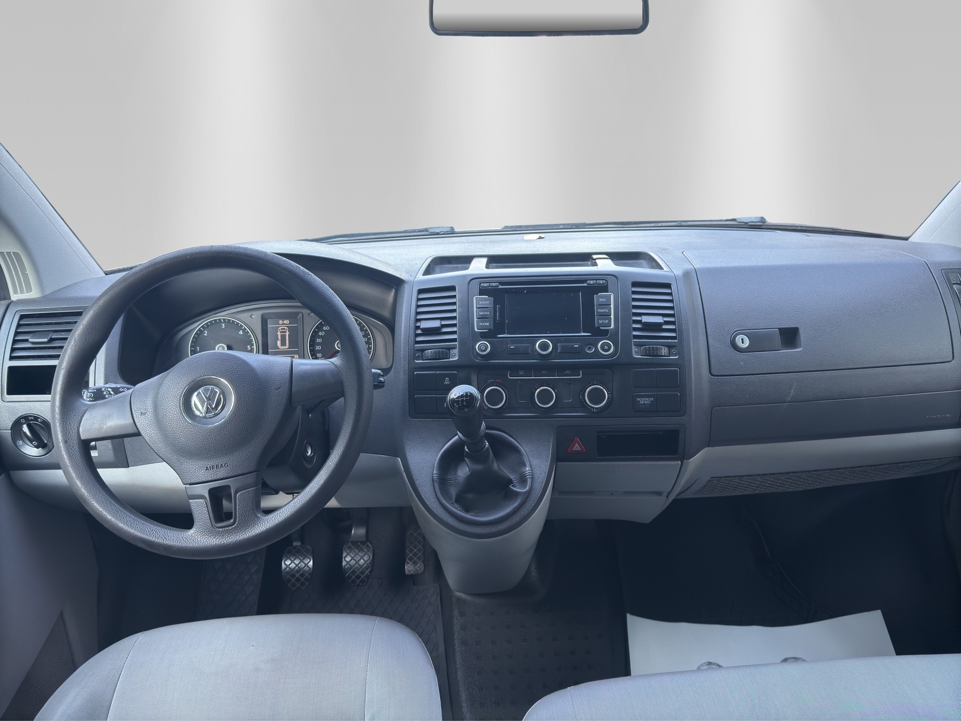 VW T5 2.0 TDI-image-7