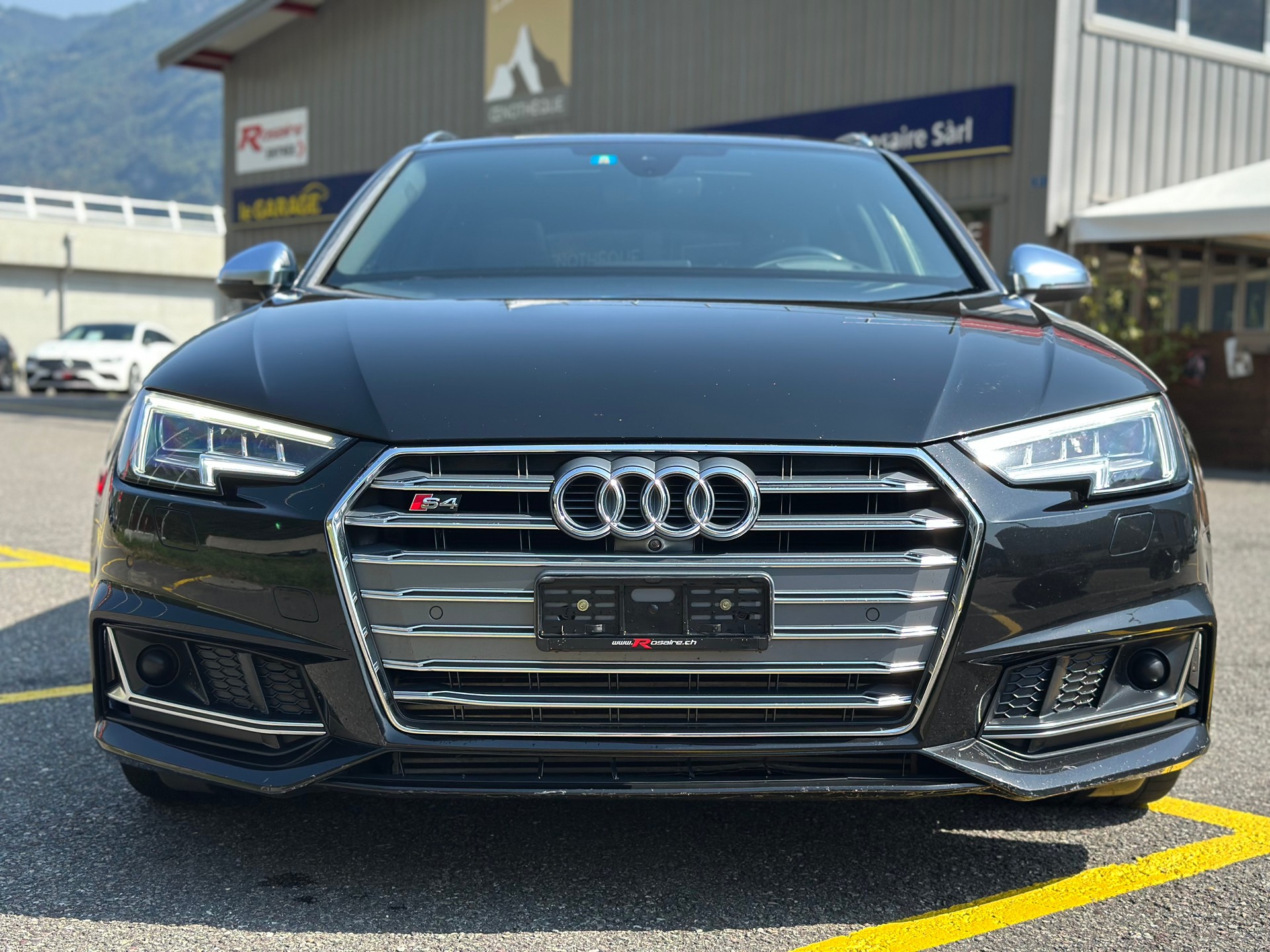 AUDI S4 Avant 3.0 TFSI quattro tiptronic-image-3