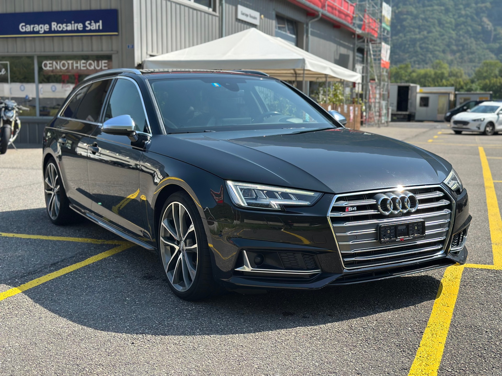 AUDI S4 Avant 3.0 TFSI quattro tiptronic-image-4