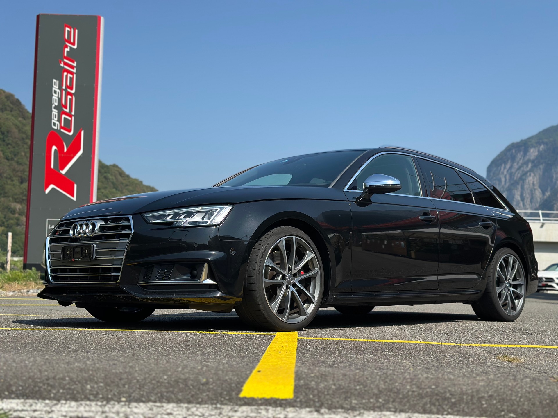 AUDI S4 Avant 3.0 TFSI quattro tiptronic-image-1