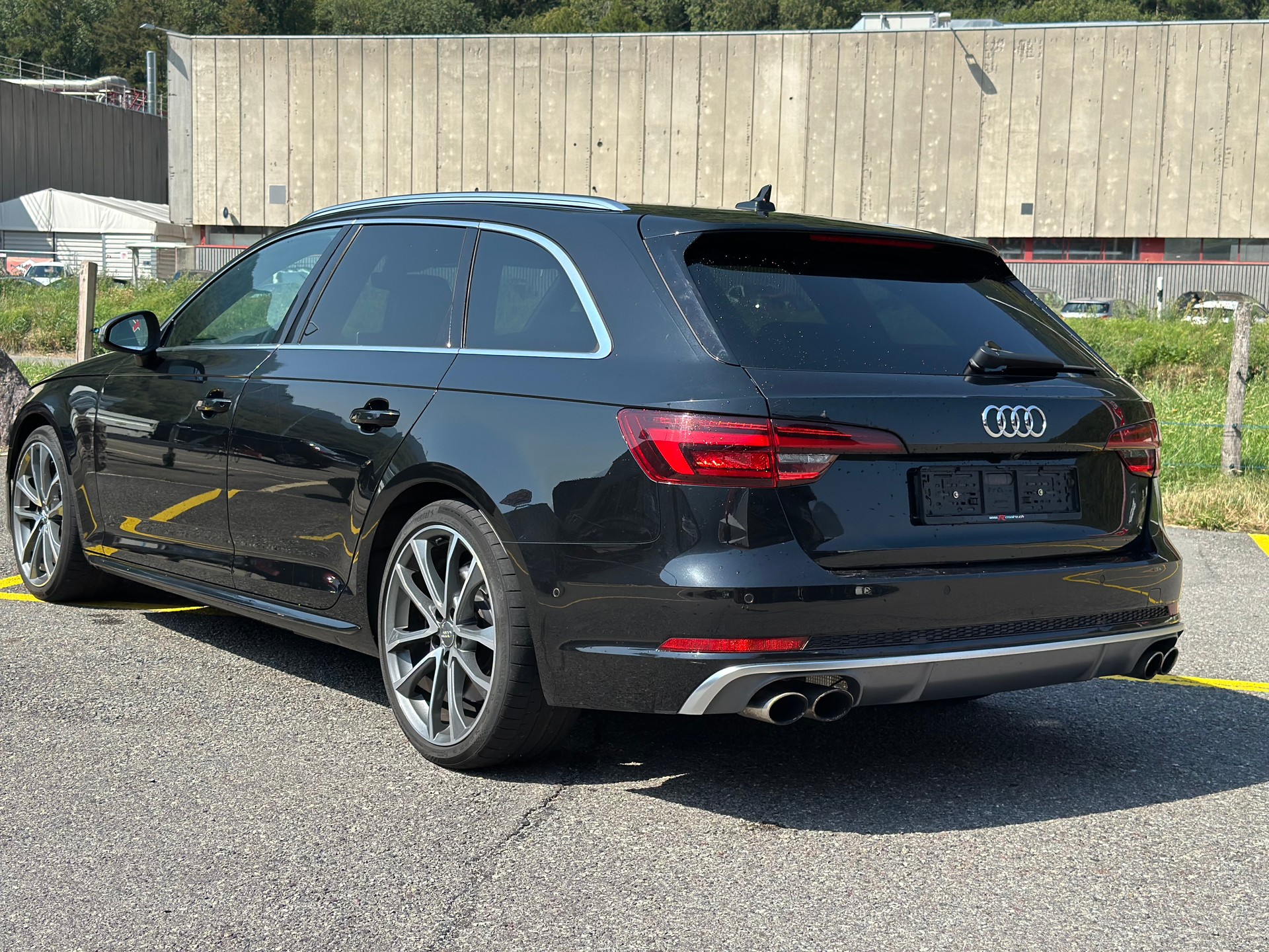 AUDI S4 Avant 3.0 TFSI quattro tiptronic-image-7