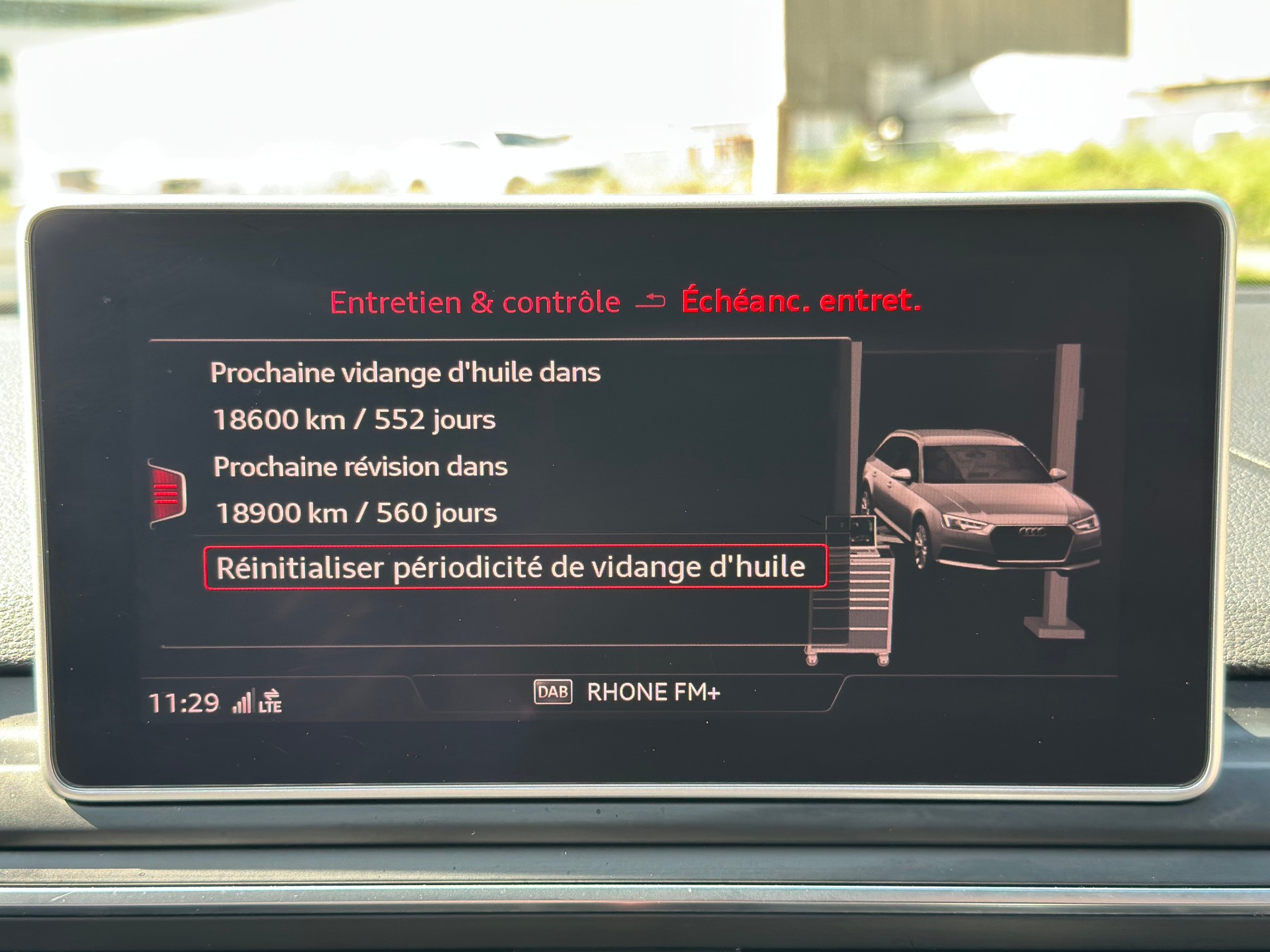 AUDI S4 Avant 3.0 TFSI quattro tiptronic-image-31