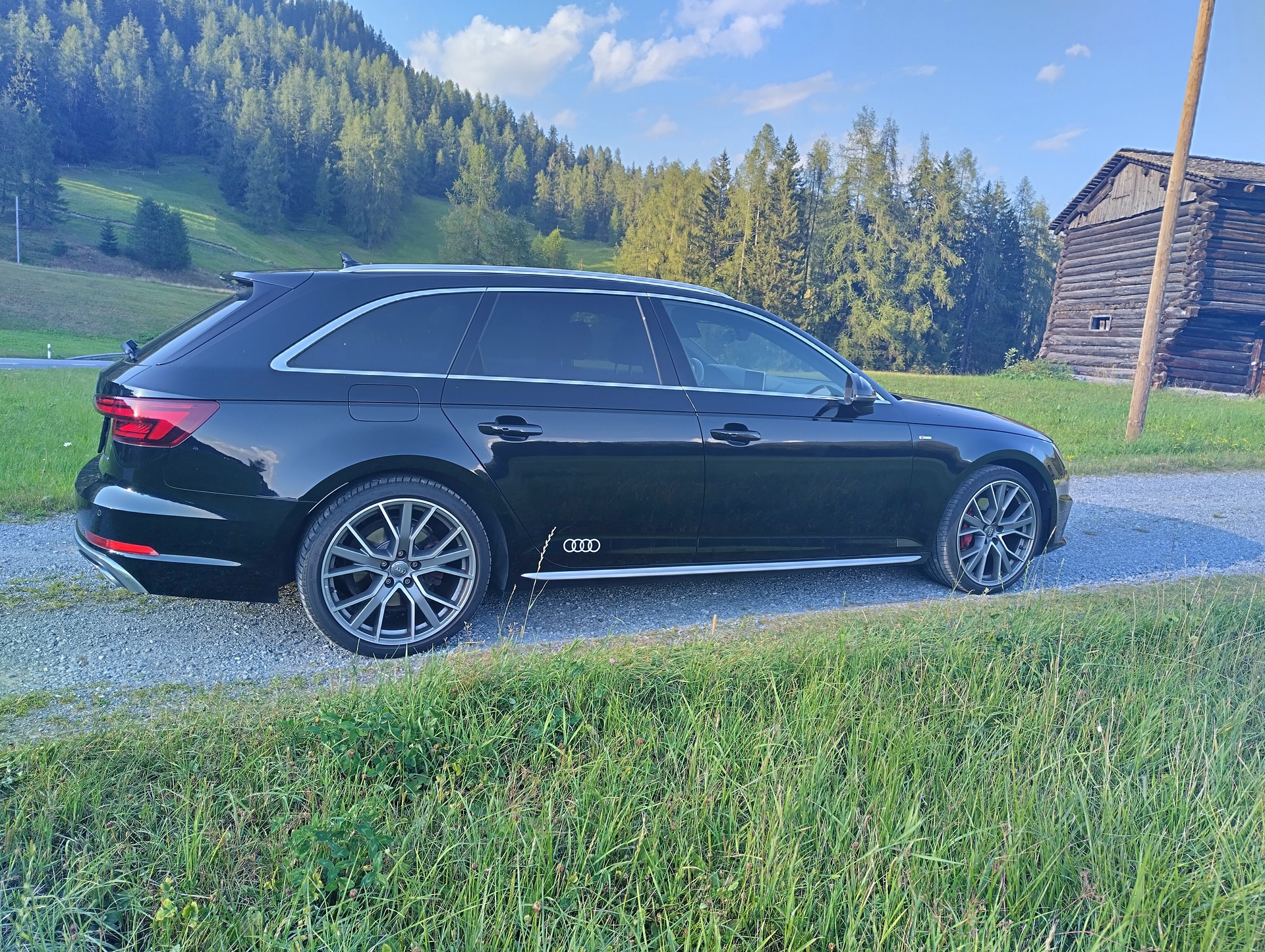 AUDI 2.0 40 TDI Sport quattro S-Tronic-image-5