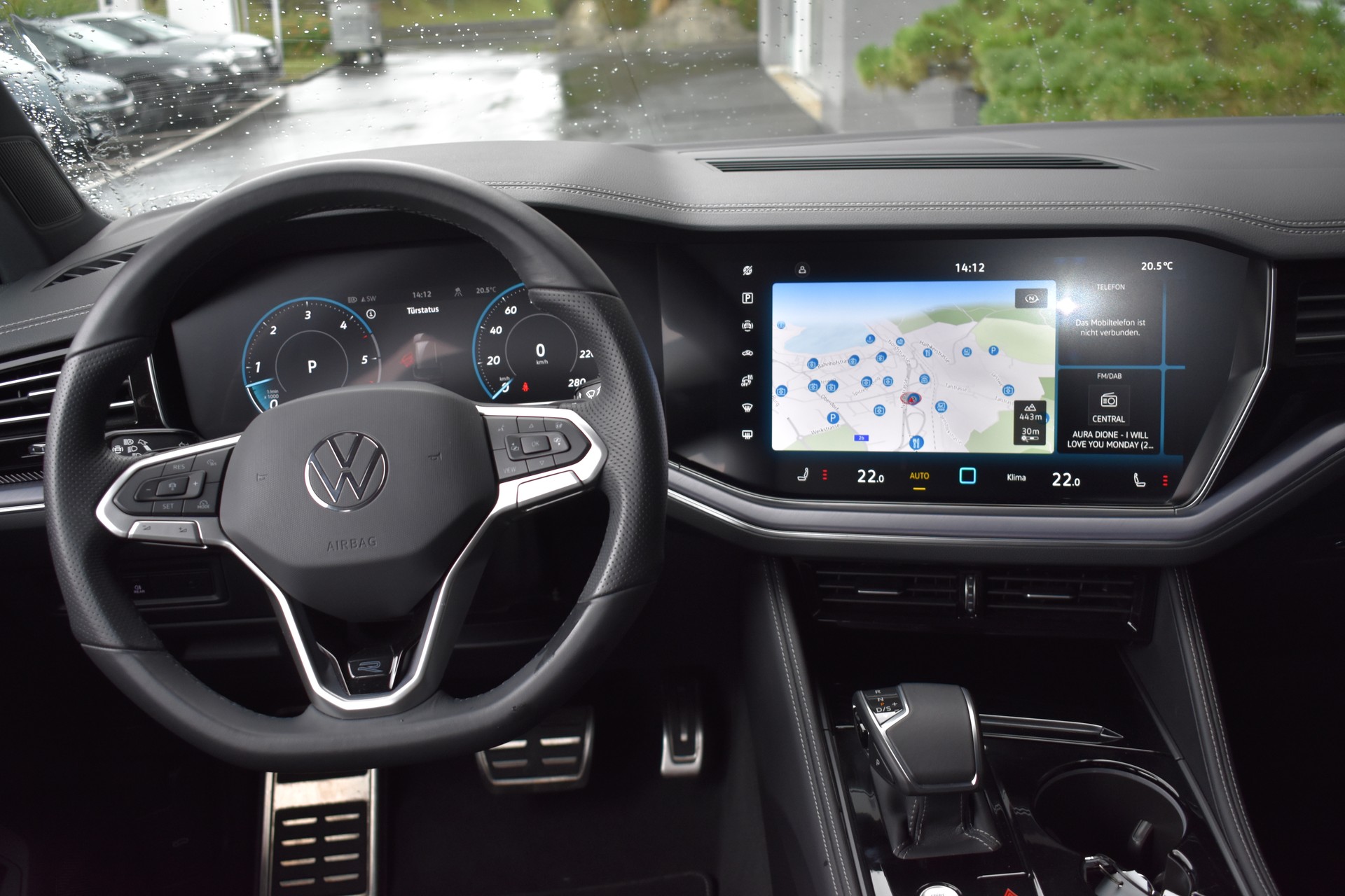 VW Touareg 3.0 TDI R-Line Tiptronic-image-6
