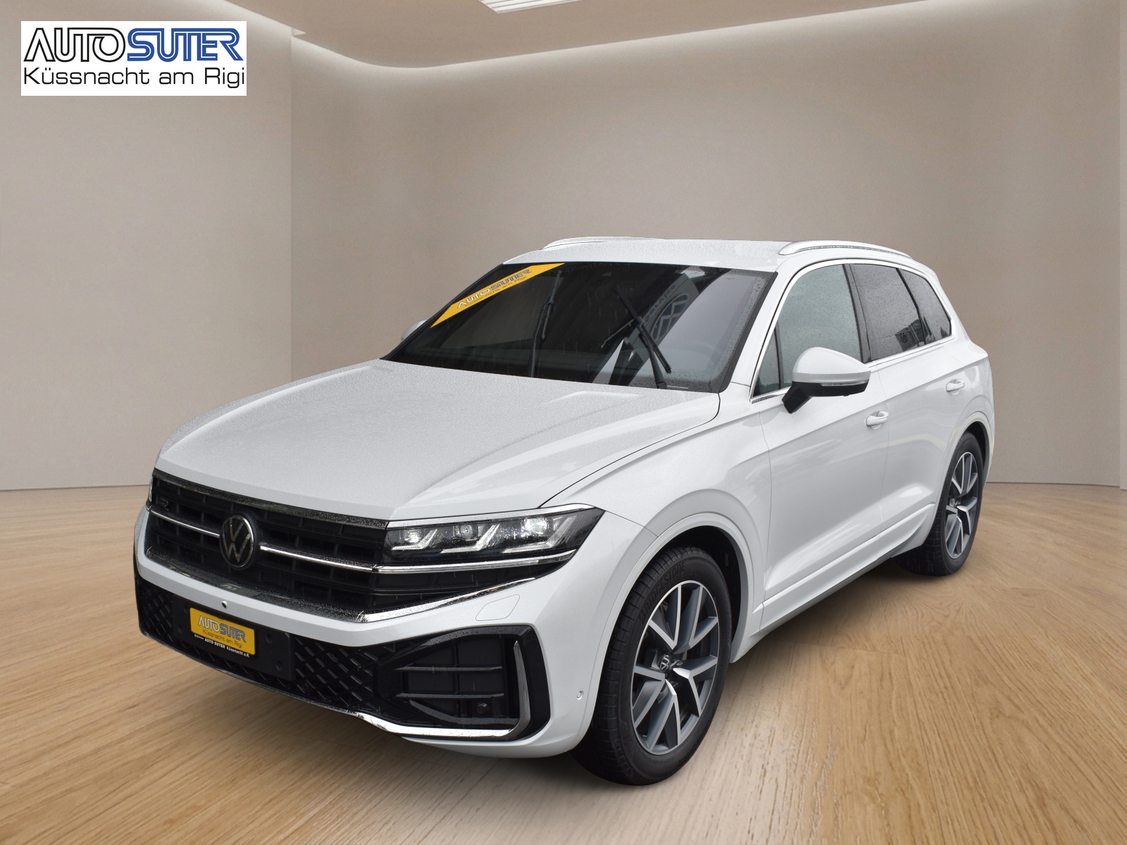 VW Touareg 3.0 TDI R-Line Tiptronic-image-0