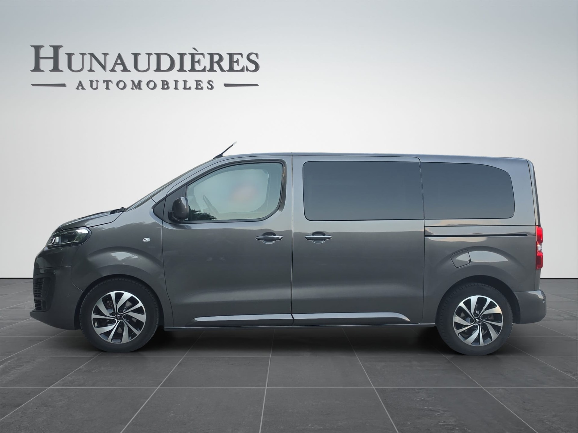 CITROEN Spacetourer 2.0 BlueHDi Shine M EAT-image-5