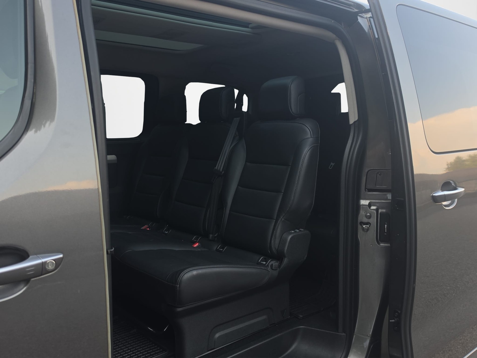CITROEN Spacetourer 2.0 BlueHDi Shine M EAT-image-11