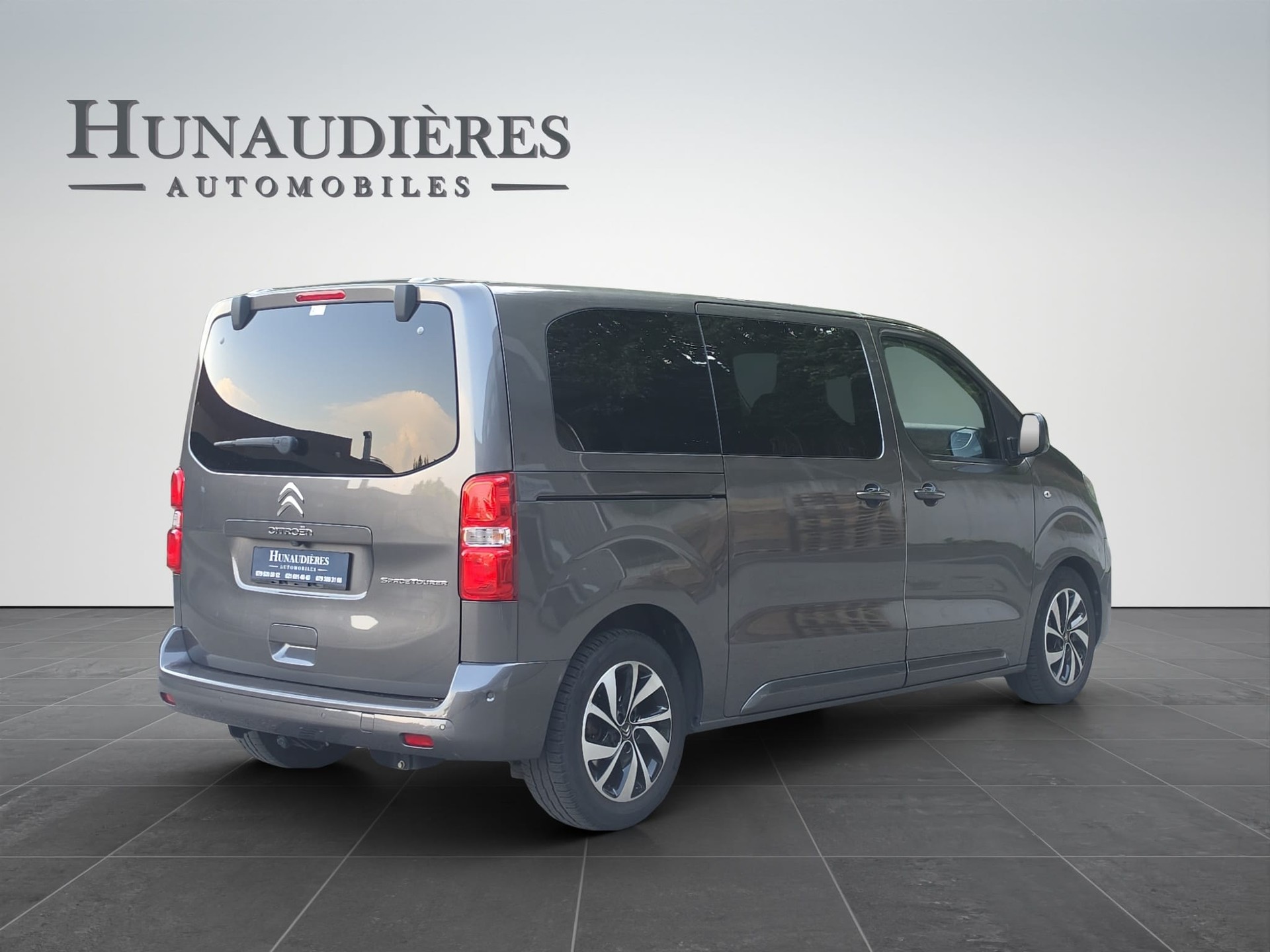 CITROEN Spacetourer 2.0 BlueHDi Shine M EAT-image-3