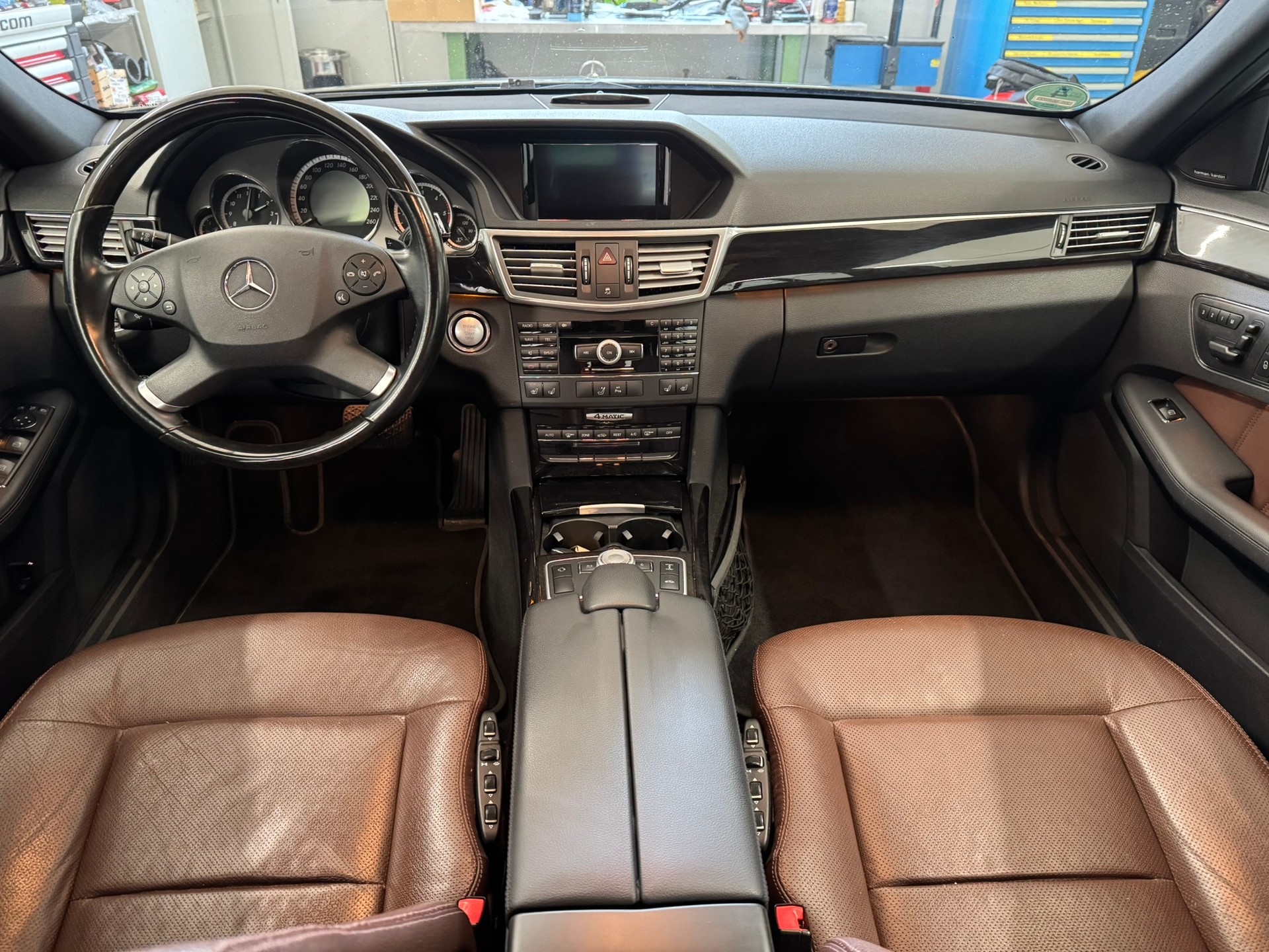 MERCEDES-BENZ E 350 CDI BlueEff. Avantgarde 4Matic 7G-Tronic-image-7