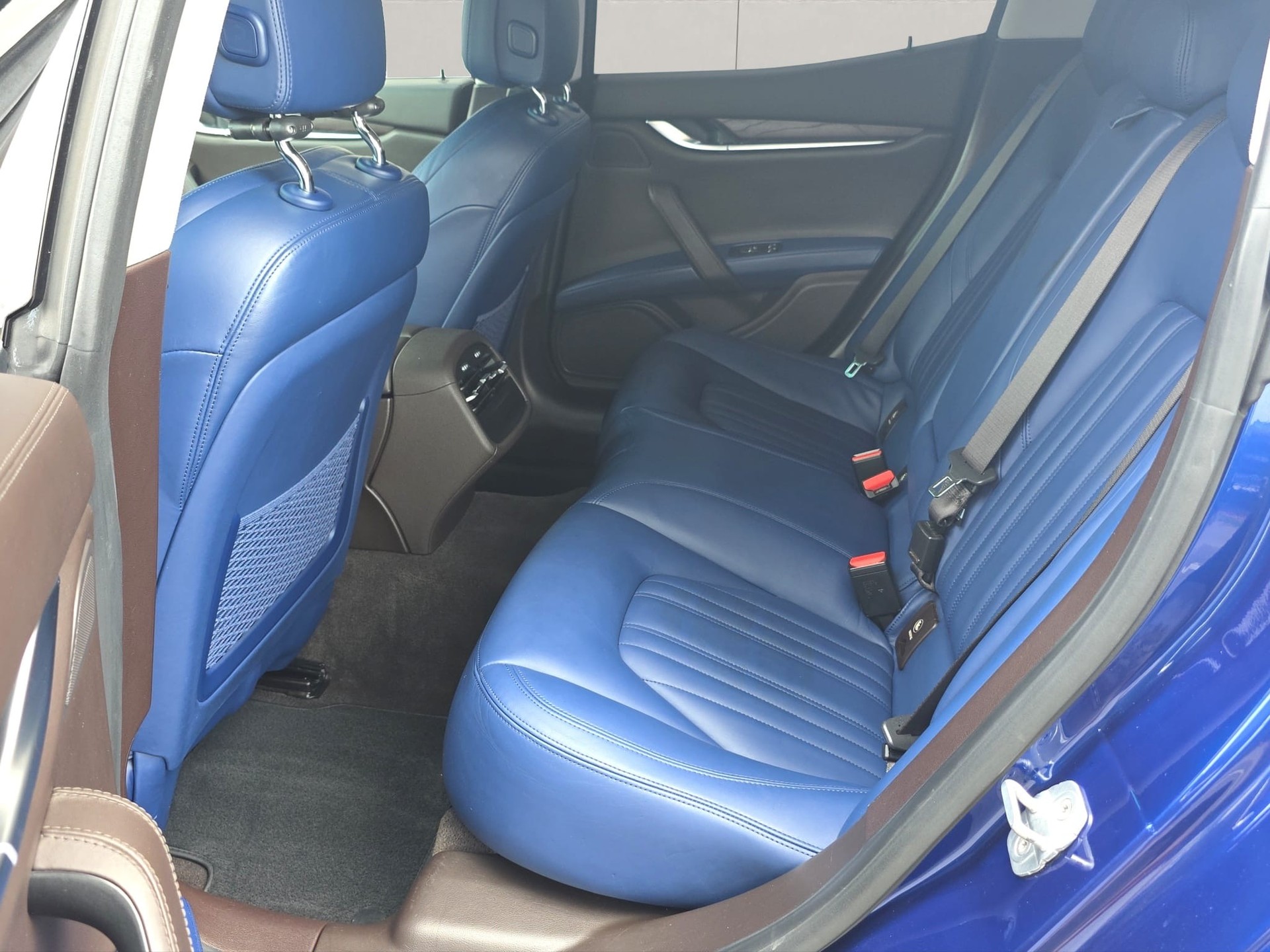 MASERATI Ghibli S Q4 3.0 V6 Automatica-image-9