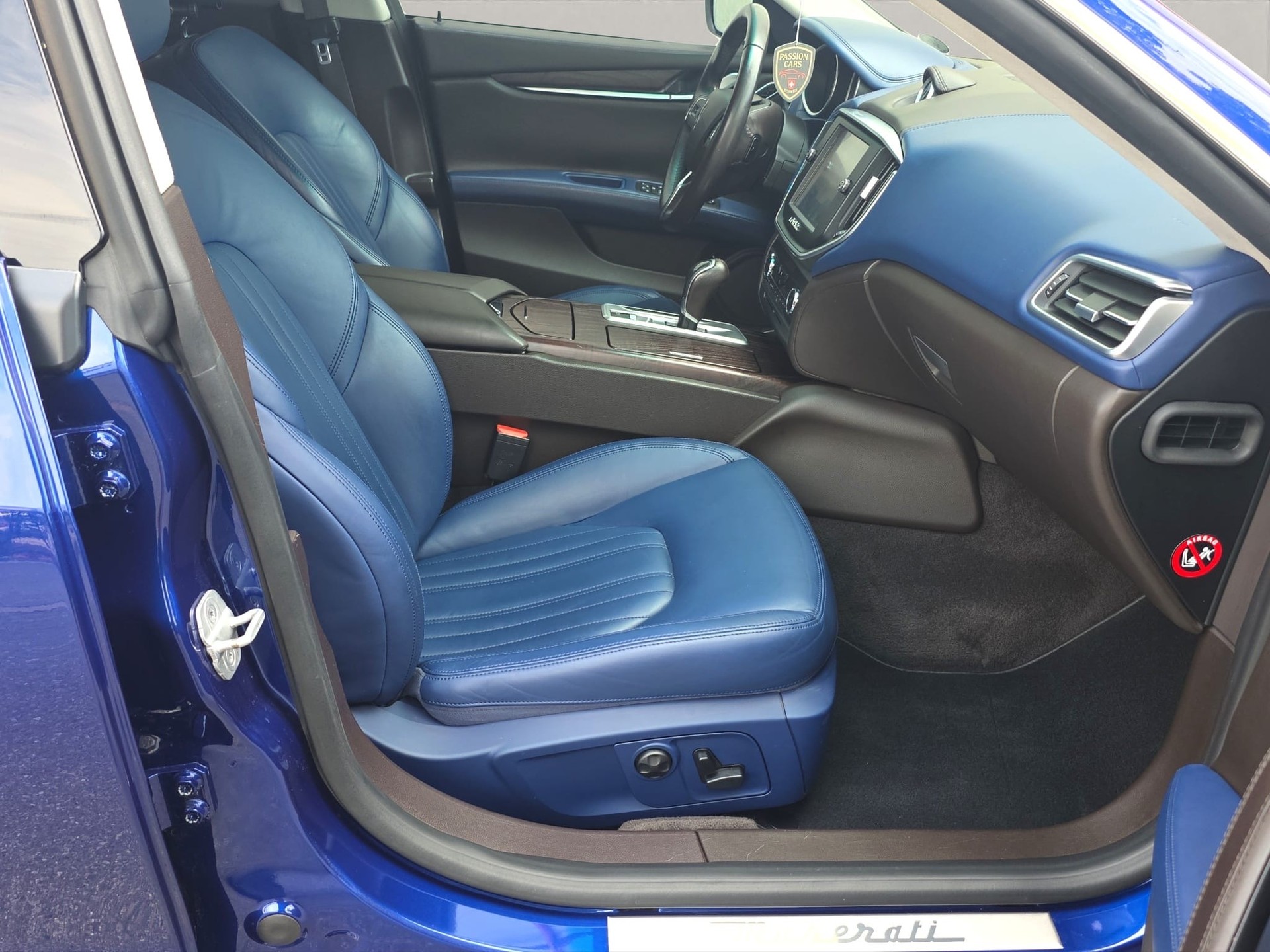 MASERATI Ghibli S Q4 3.0 V6 Automatica-image-12