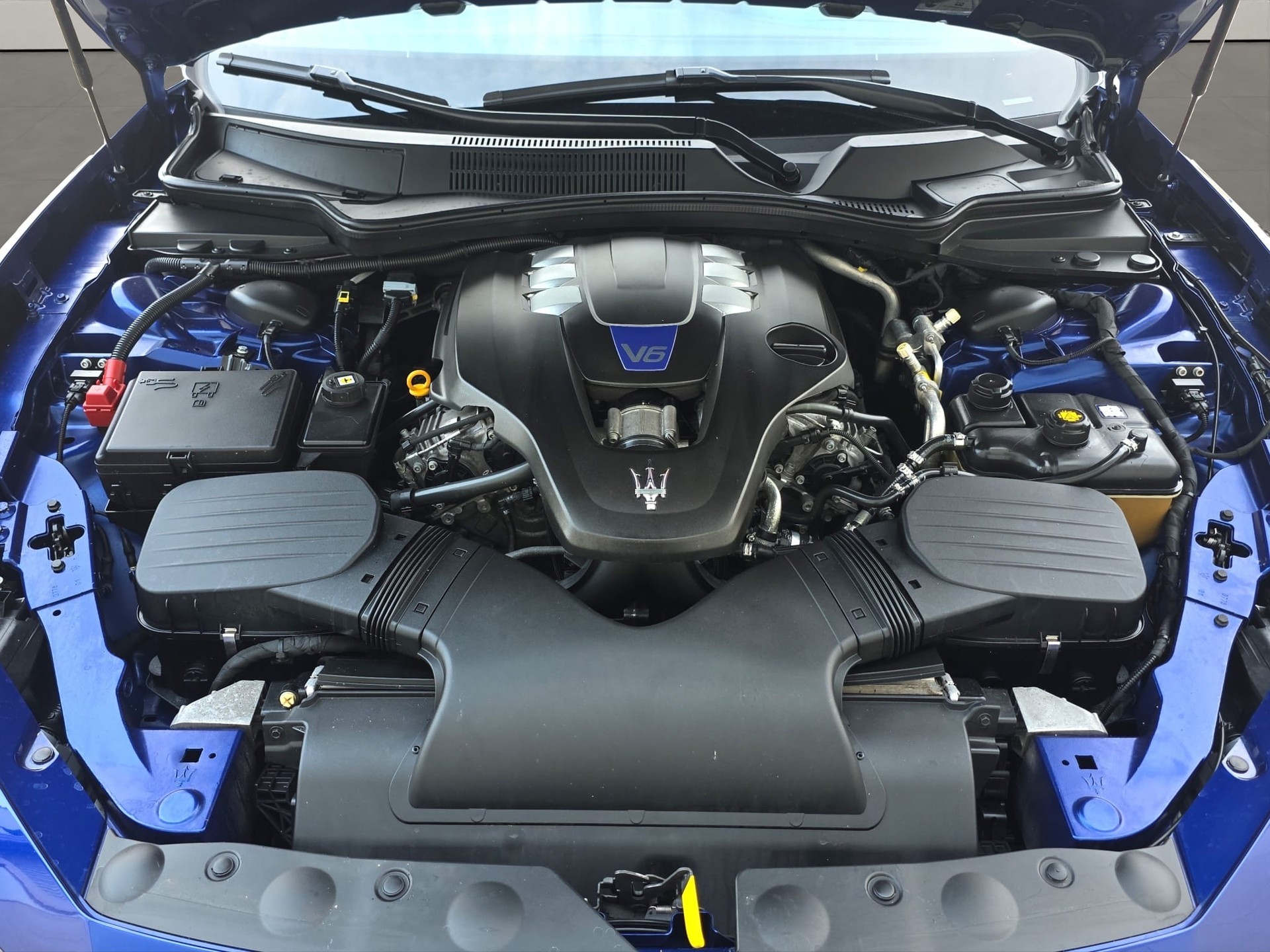 MASERATI Ghibli S Q4 3.0 V6 Automatica-image-15