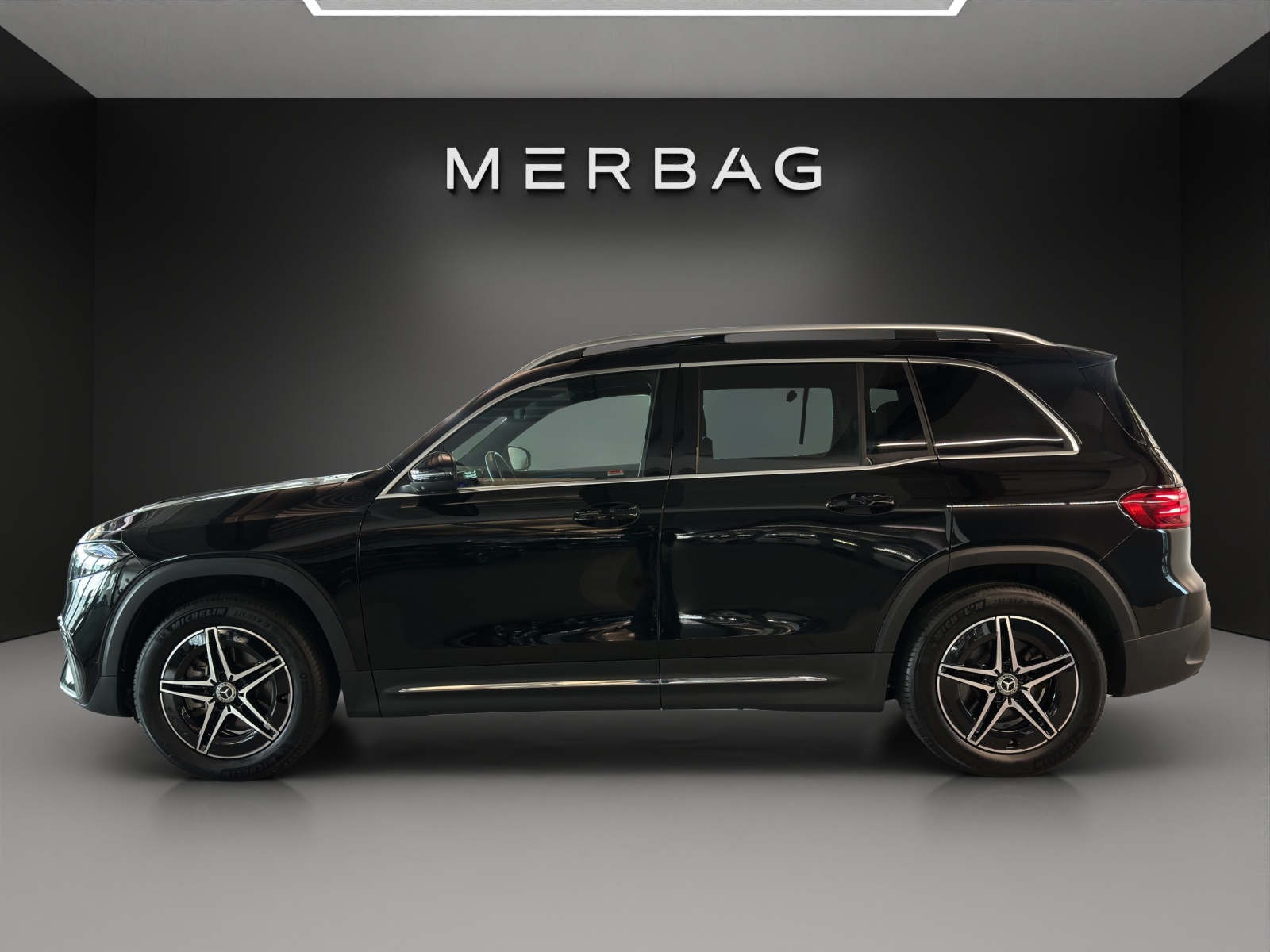 MERCEDES-BENZ EQB 350 AMG Line 4Matic-image-2