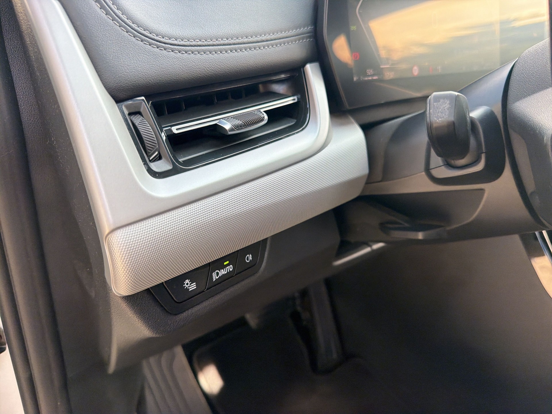 BMW 218d Active Tourer DKG-image-18
