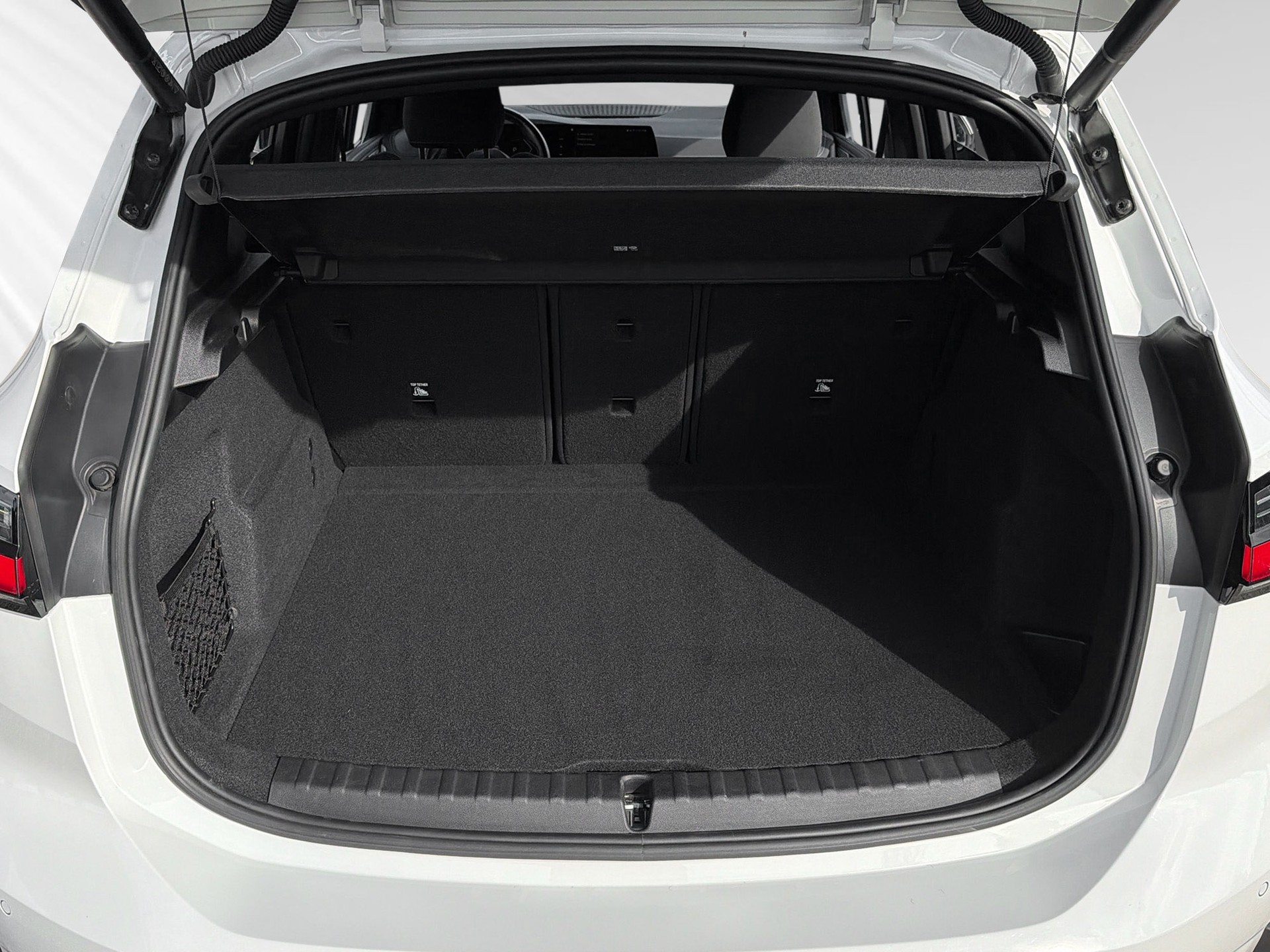 BMW 218d Active Tourer DKG-image-7