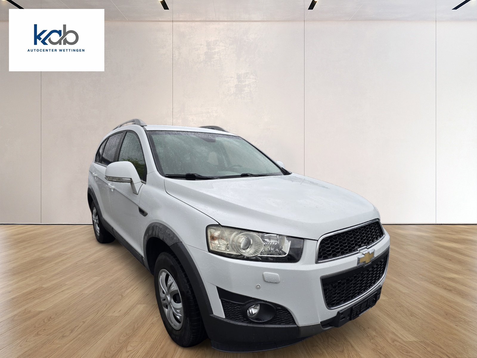 CHEVROLET Captiva 2.4 100 Anniversary 4WD Automatic-image-2