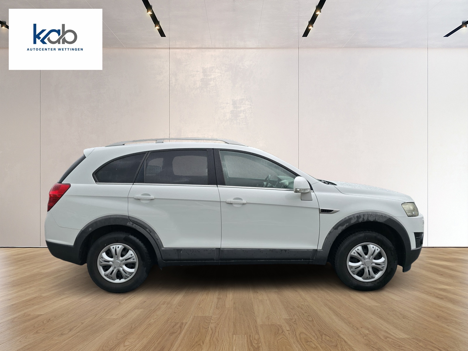CHEVROLET Captiva 2.4 100 Anniversary 4WD Automatic-image-7