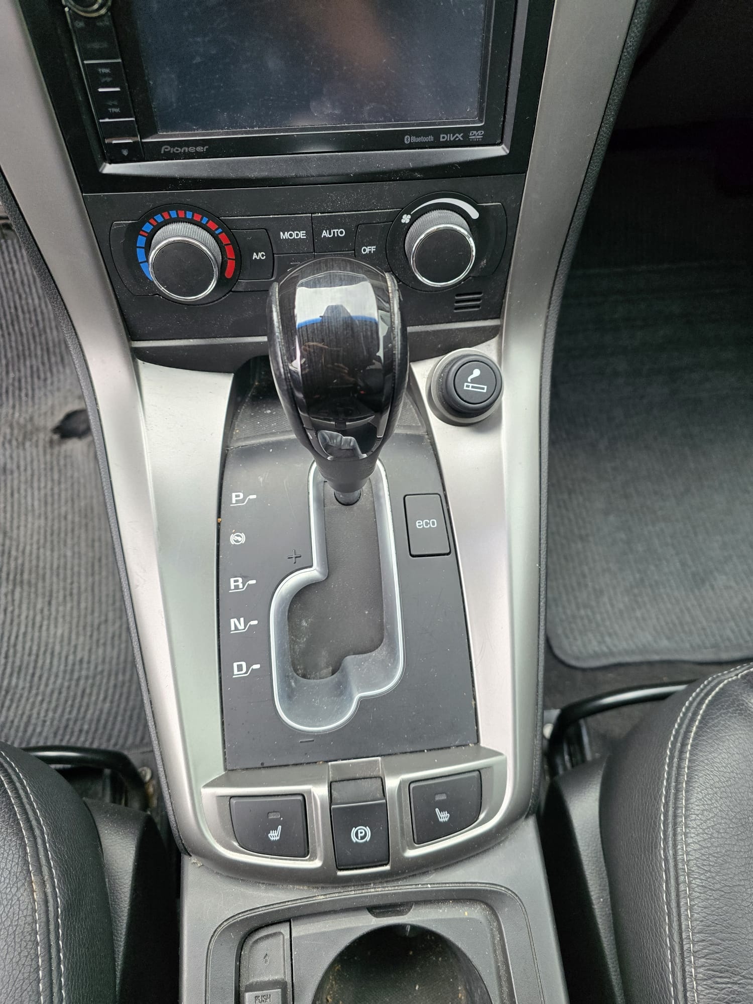 CHEVROLET Captiva 2.4 100 Anniversary 4WD Automatic-image-10