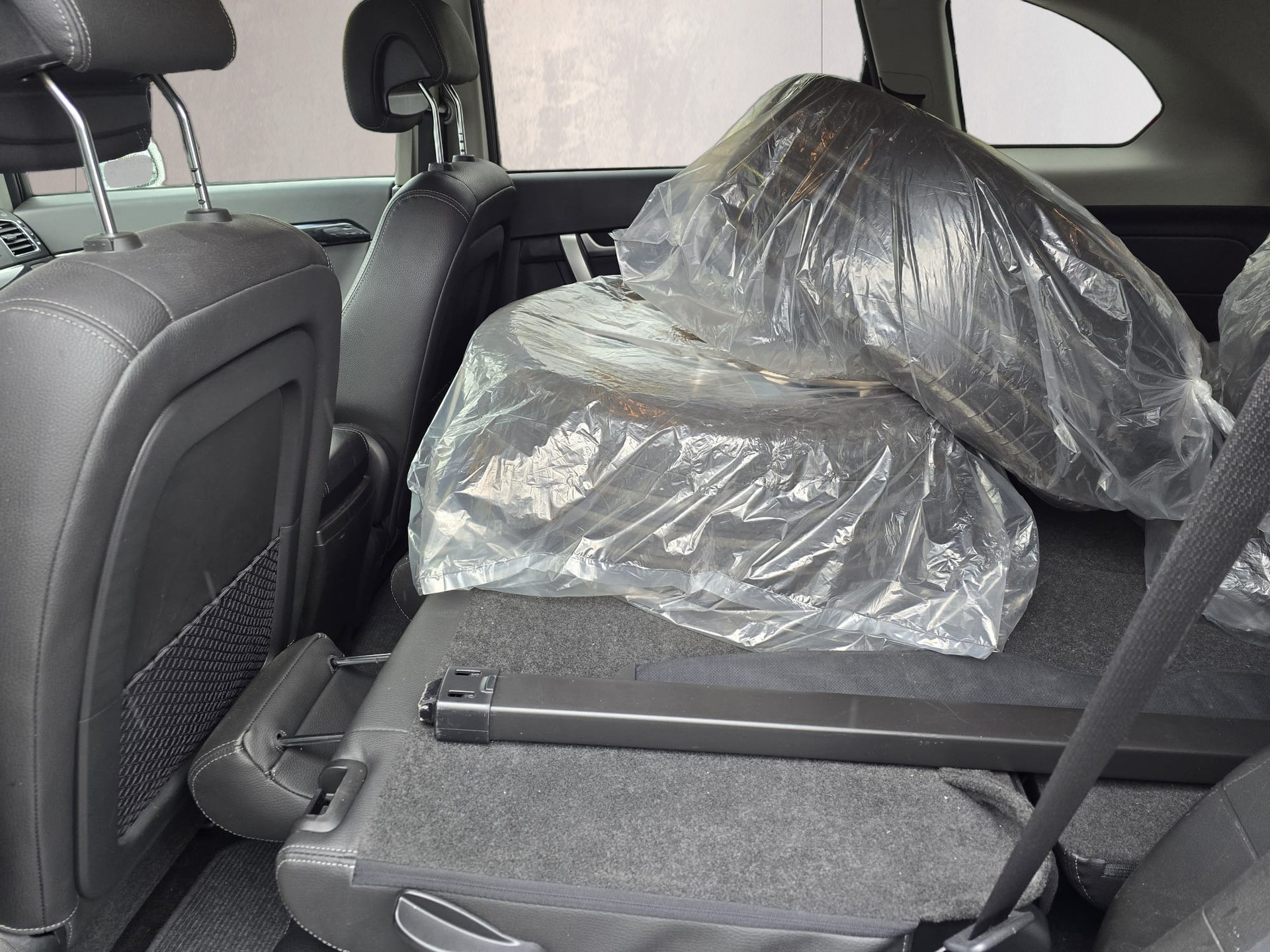 CHEVROLET Captiva 2.4 100 Anniversary 4WD Automatic-image-17