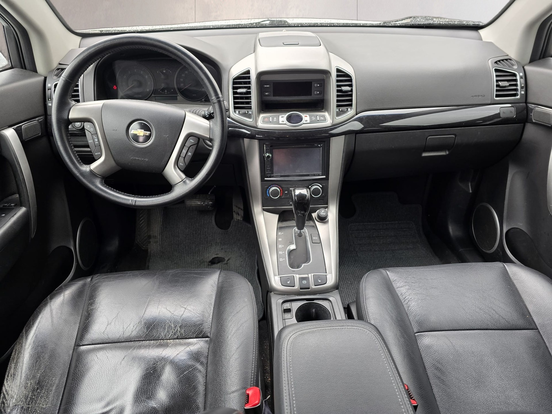 CHEVROLET Captiva 2.4 100 Anniversary 4WD Automatic-image-8