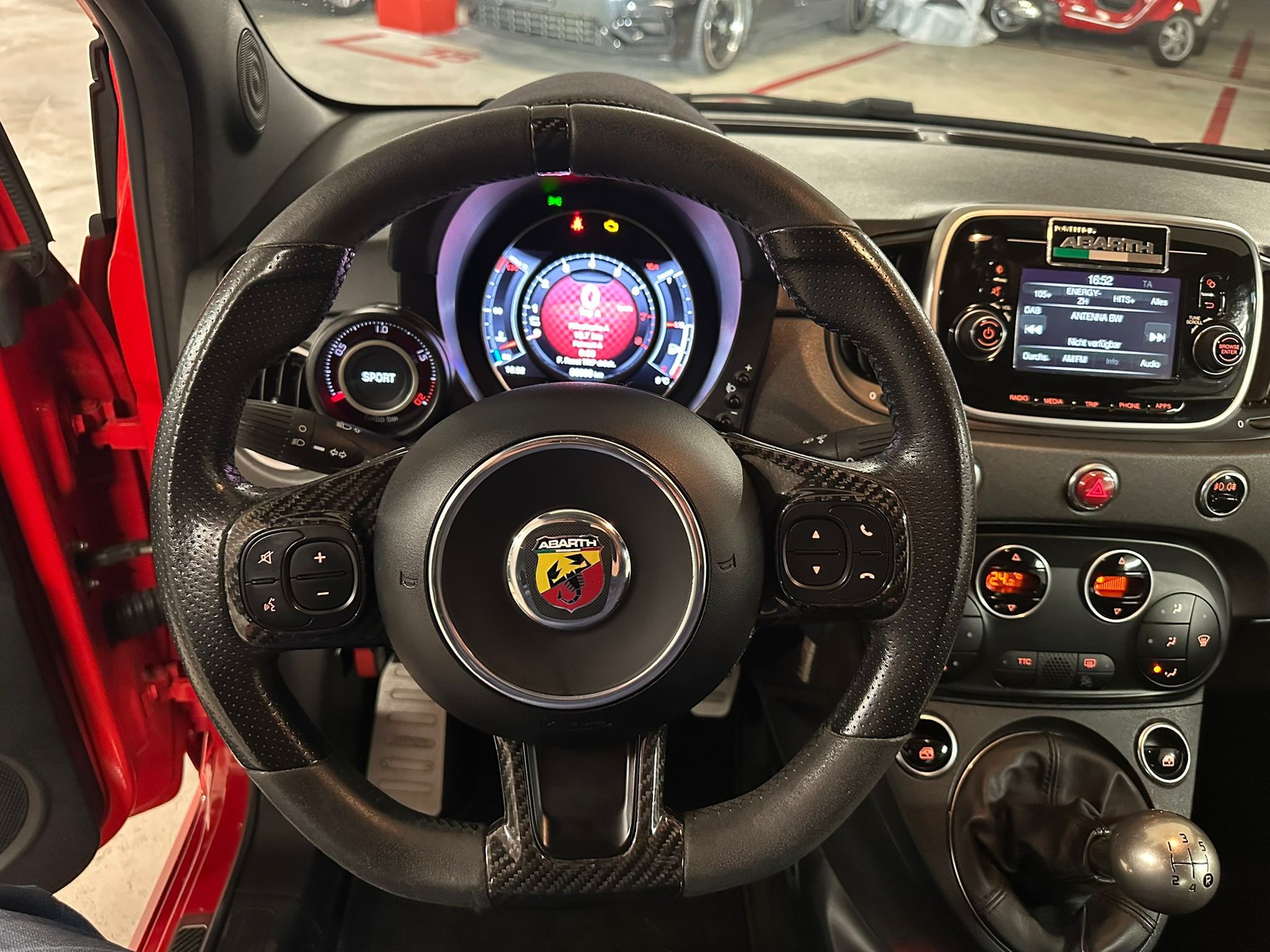 FIAT 595 1.4 16V Turbo Abarth Competizione-image-16