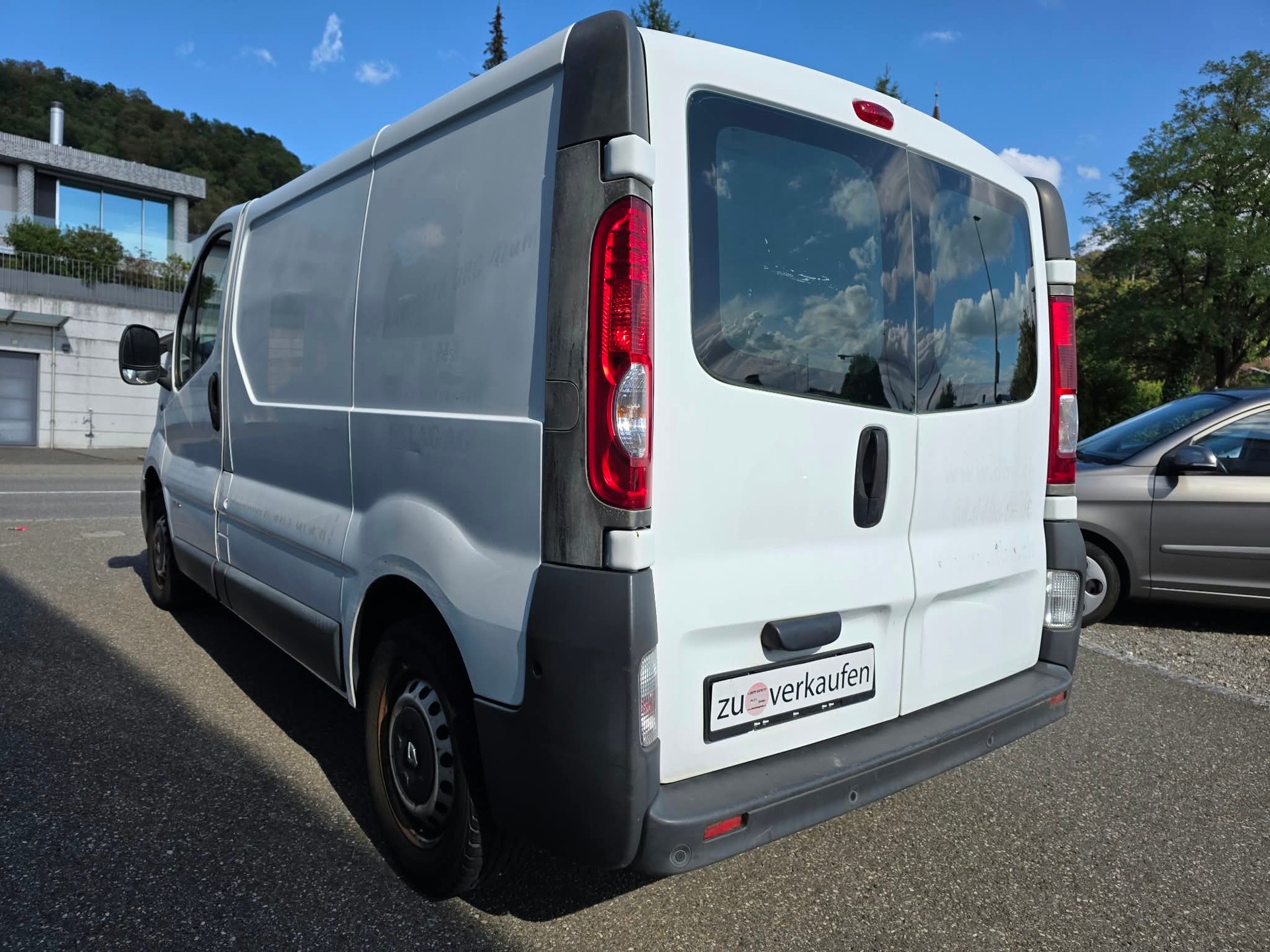 RENAULT Trafic 2.0 dCi 115 2.9t L2H1-image-5