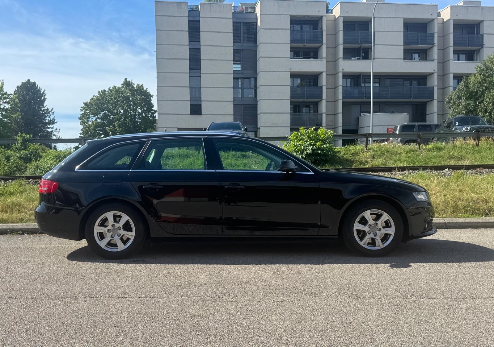 Car photo