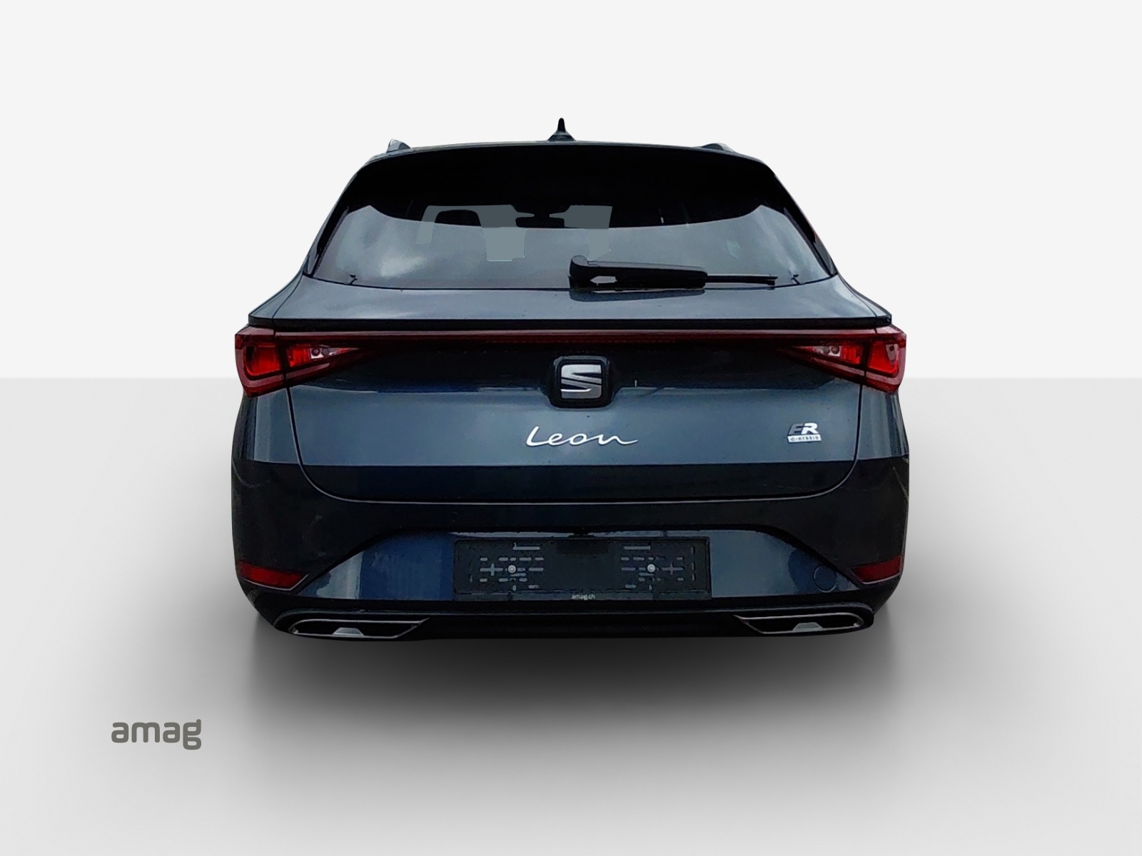 SEAT Leon ST 1.5 eHybrid pHEV DSG FR-image-3