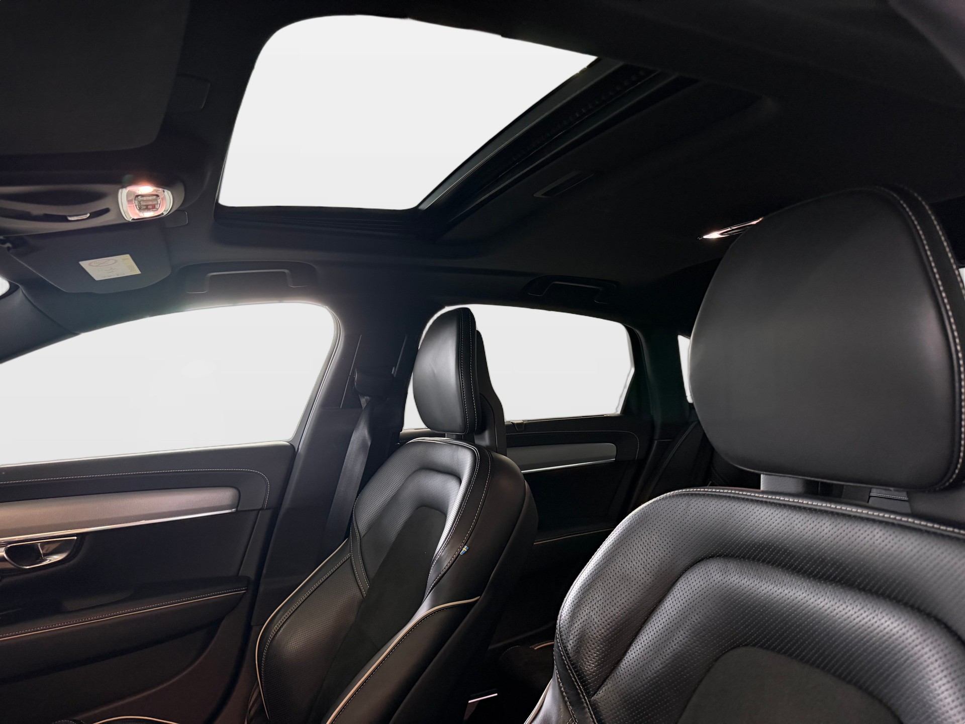 VOLVO S90 D5 AWD R-Design Geartronic Powerpulse | Frisch MFK | Zahnriemen ers. | Ab Service | CH-Auto-image-17