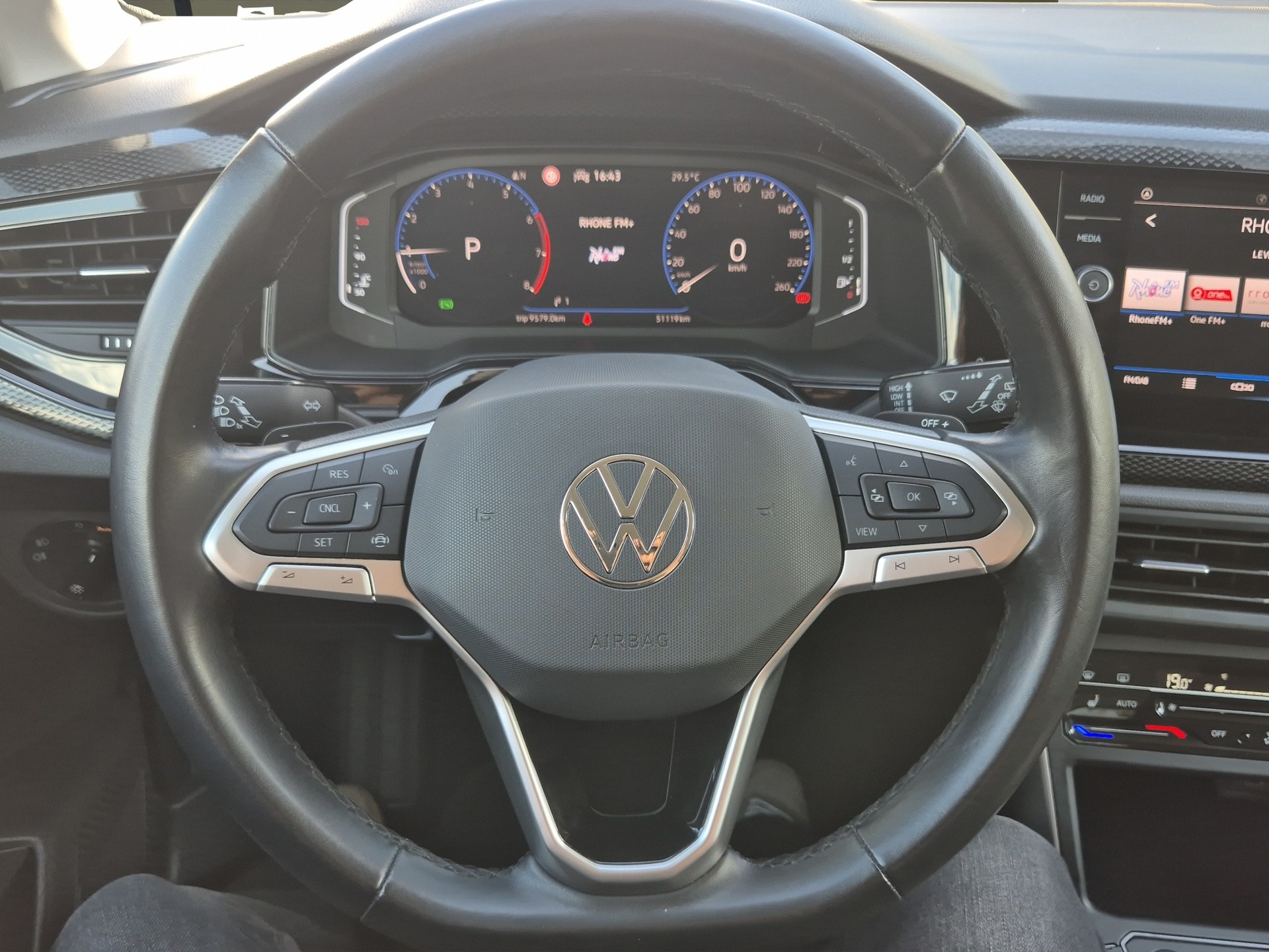 VW Polo 1.0 TSI 110 Life DSG-image-9
