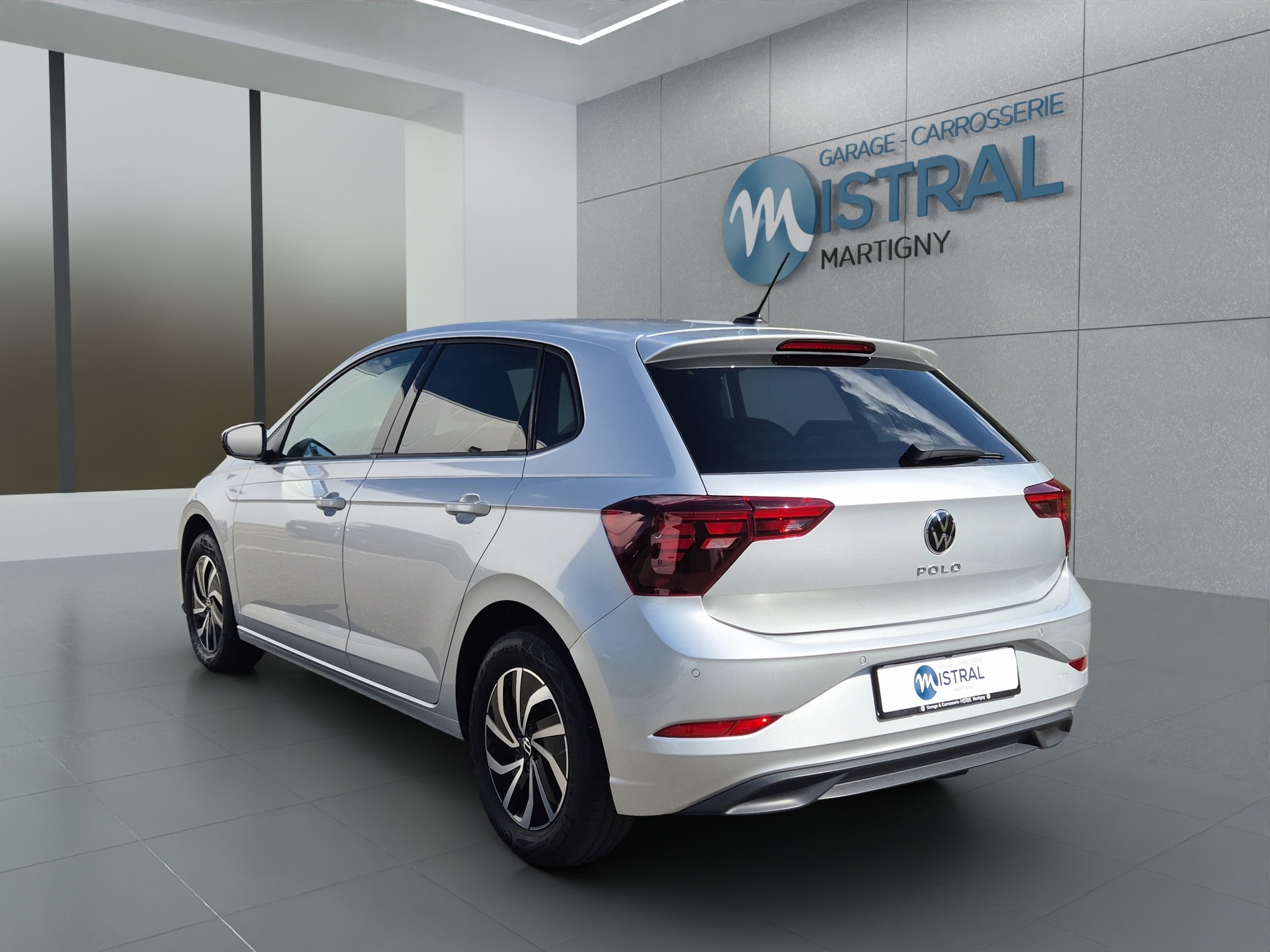 VW Polo 1.0 TSI 110 Life DSG-image-2