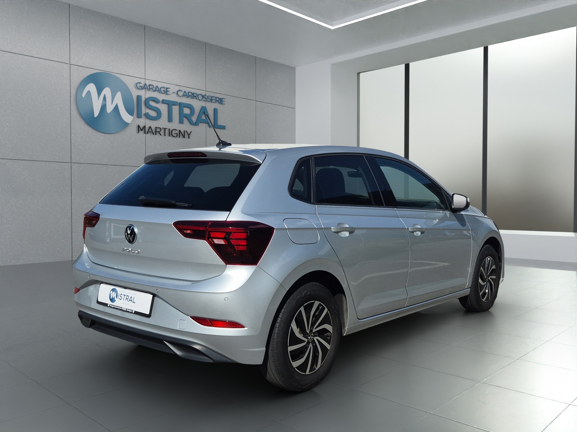 VW Polo 1.0 TSI 110 Life DSG-image-4