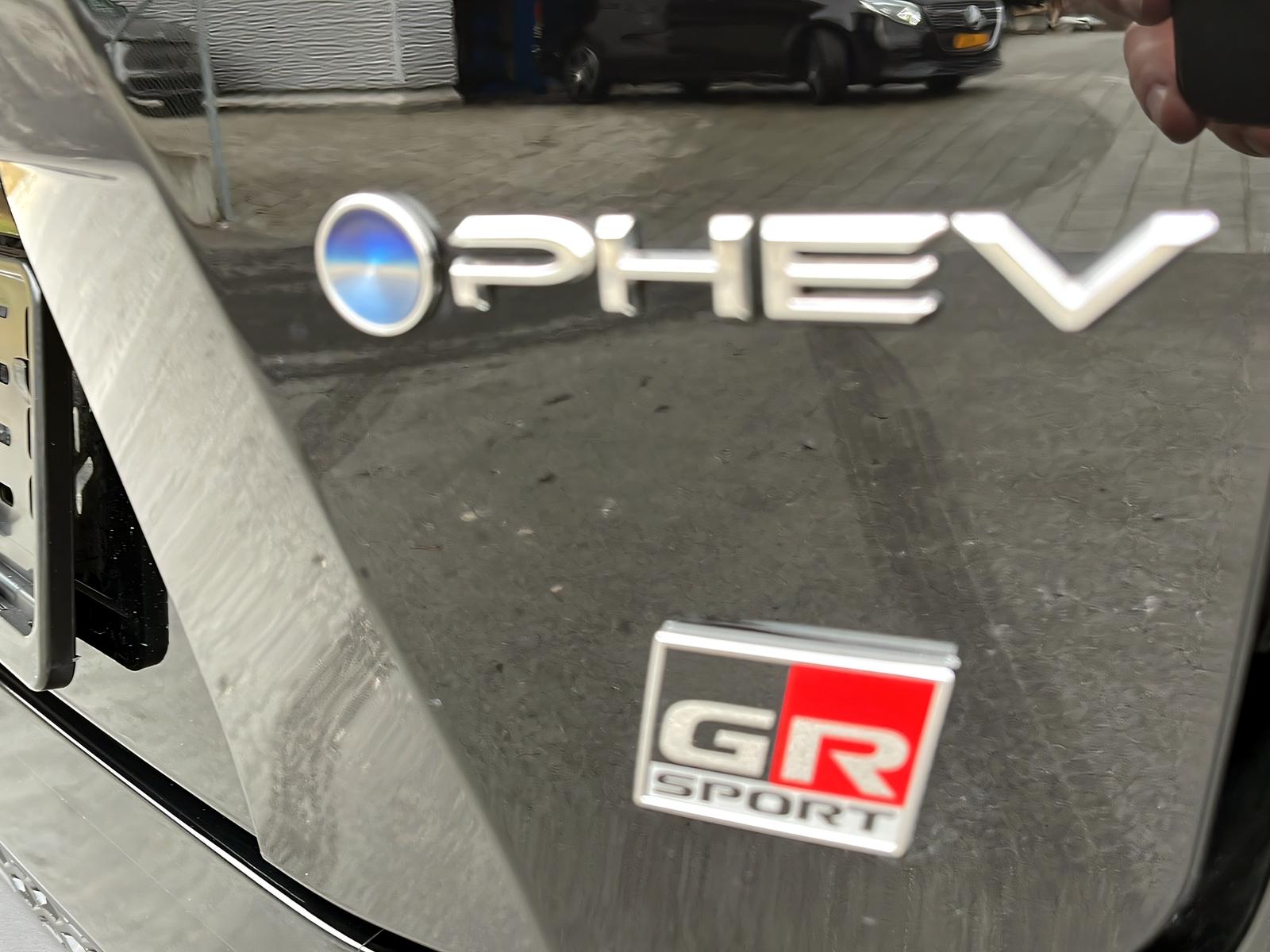 TOYOTA C-HR 2.0 PHEV GR Sport Premiere-image-8