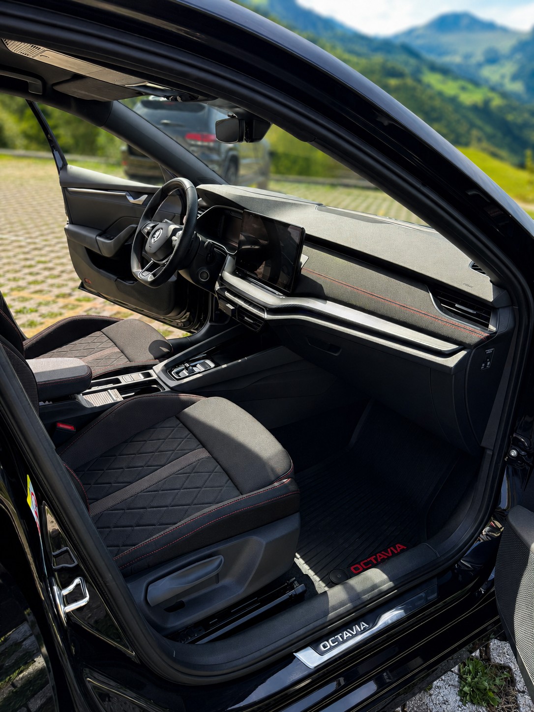 SKODA 2.0 TSI RS DSG-image-4