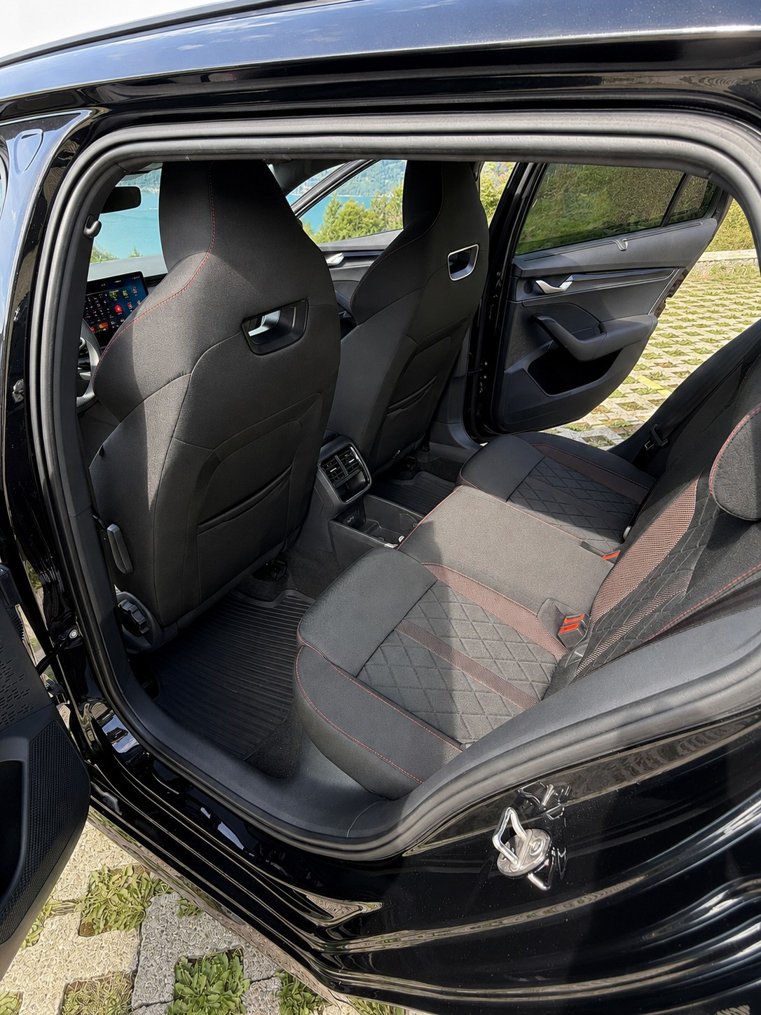 SKODA 2.0 TSI RS DSG-image-5