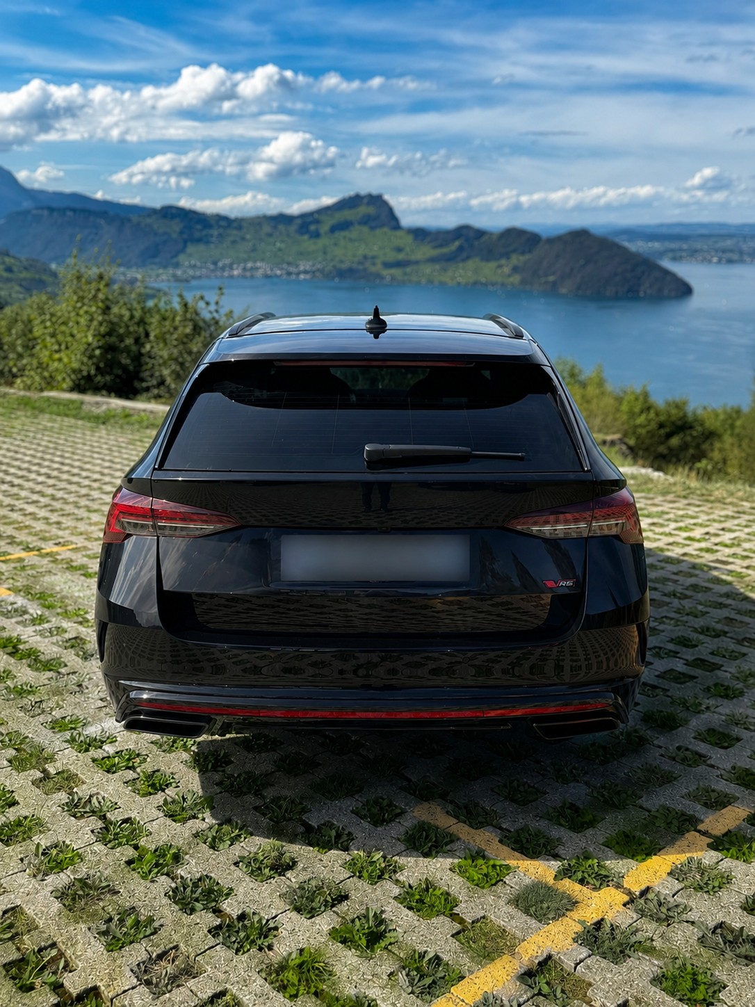 SKODA 2.0 TSI RS DSG-image-3