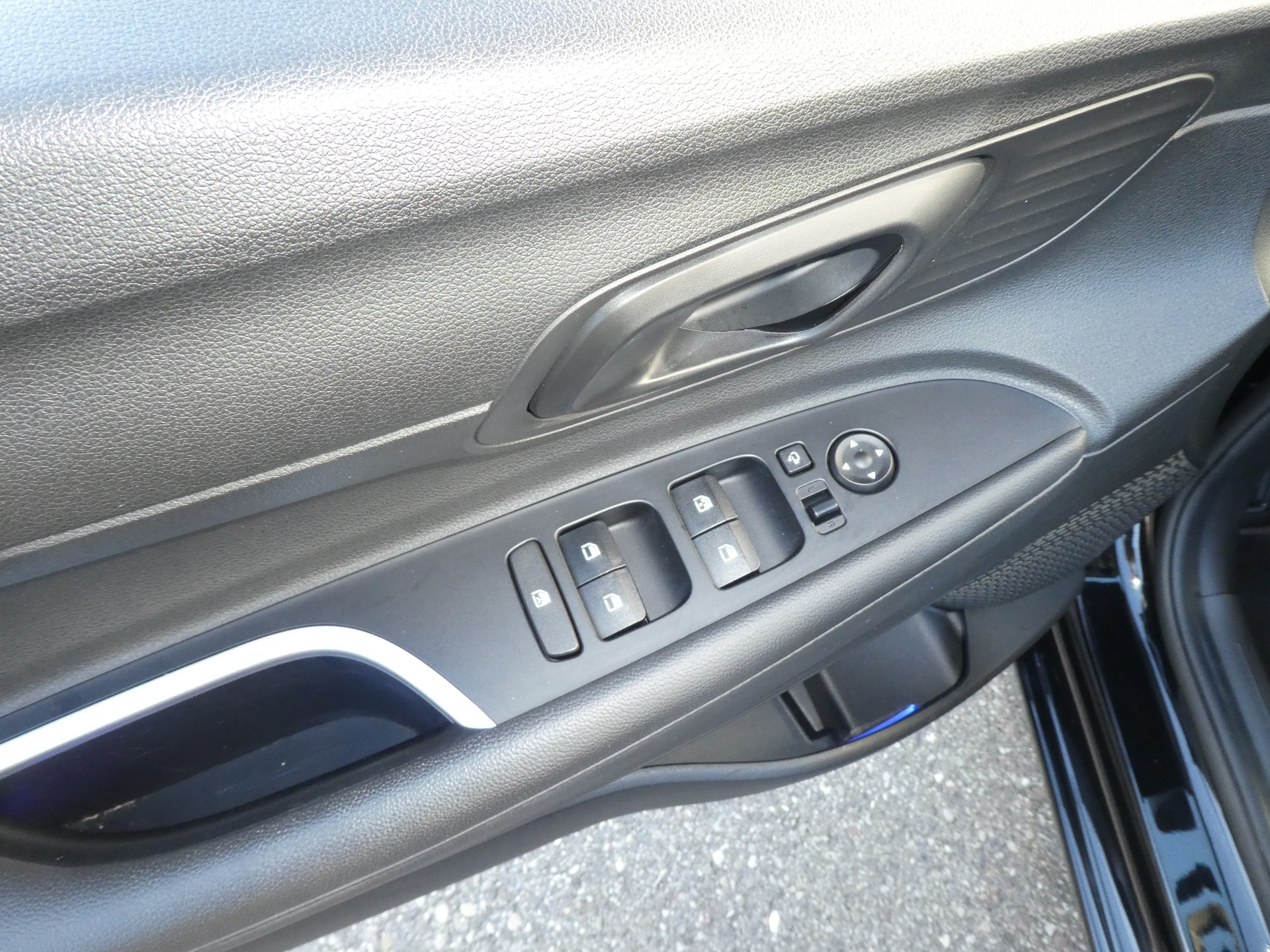 HYUNDAI i20 1.0 T-GDi Amplia DCT-image-5