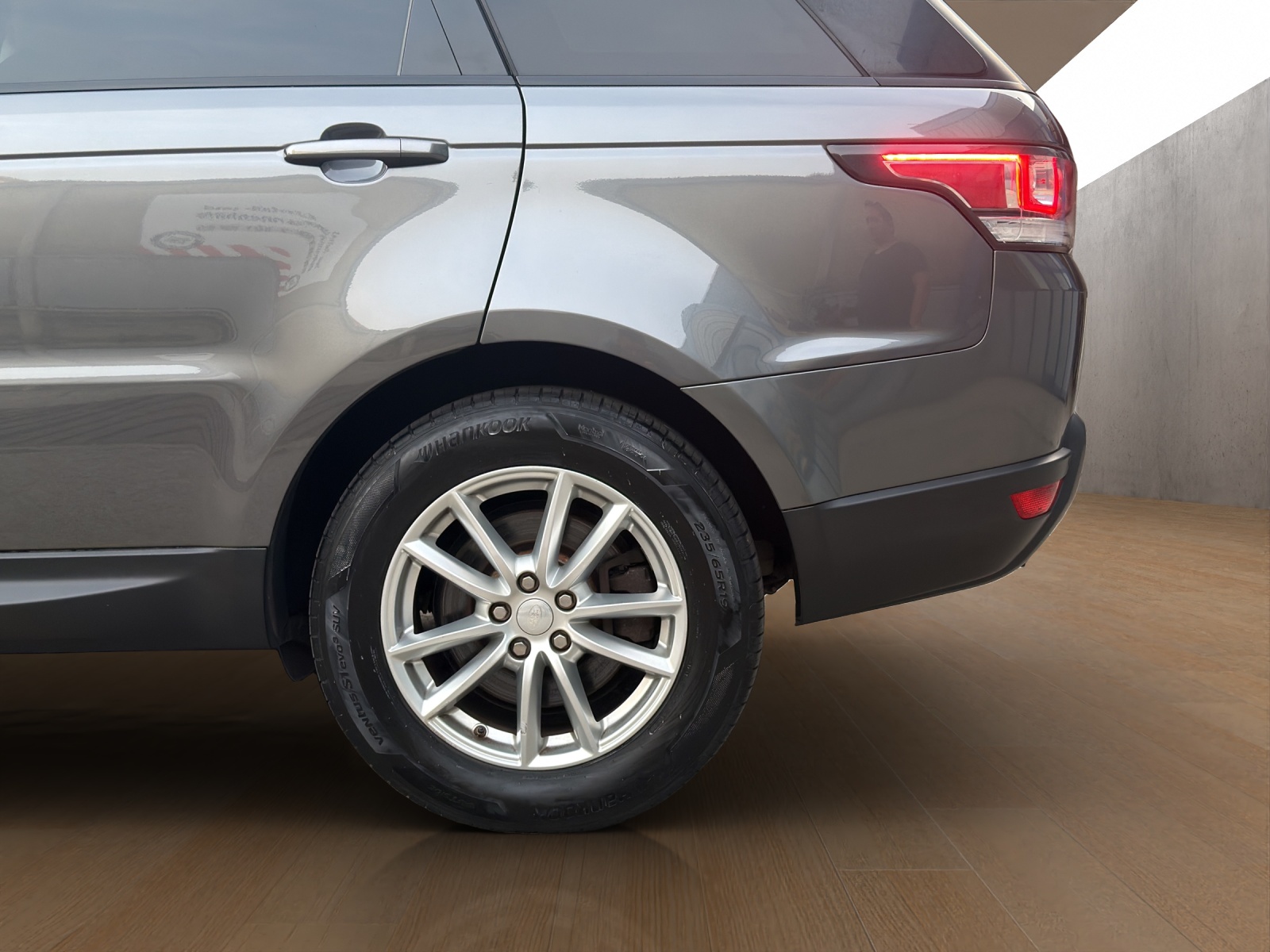 LAND ROVER Range Rover Sport 3.0 TDV6 SE Automatic-image-24