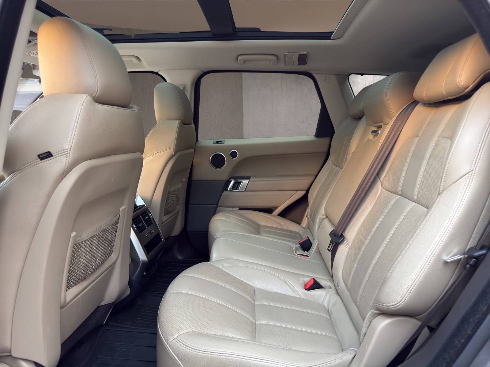 LAND ROVER Range Rover Sport 3.0 TDV6 SE Automatic-image-6