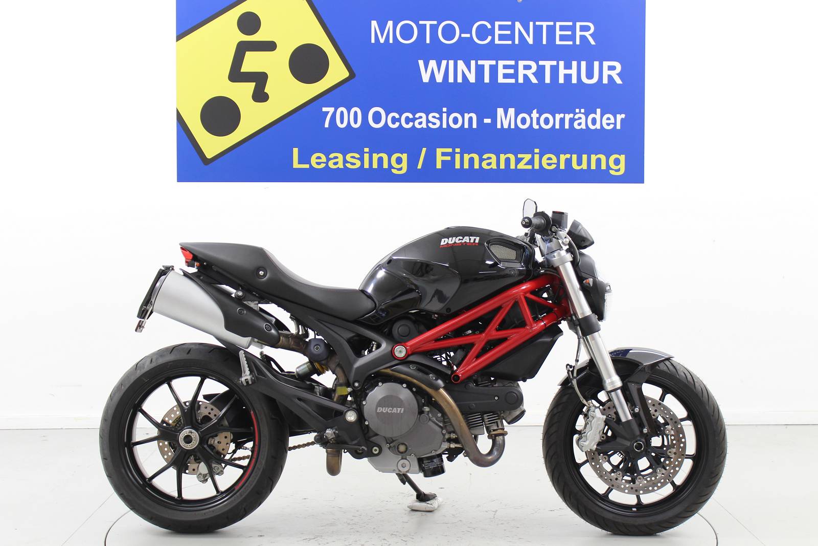 DUCATI Monster 796 ABS
