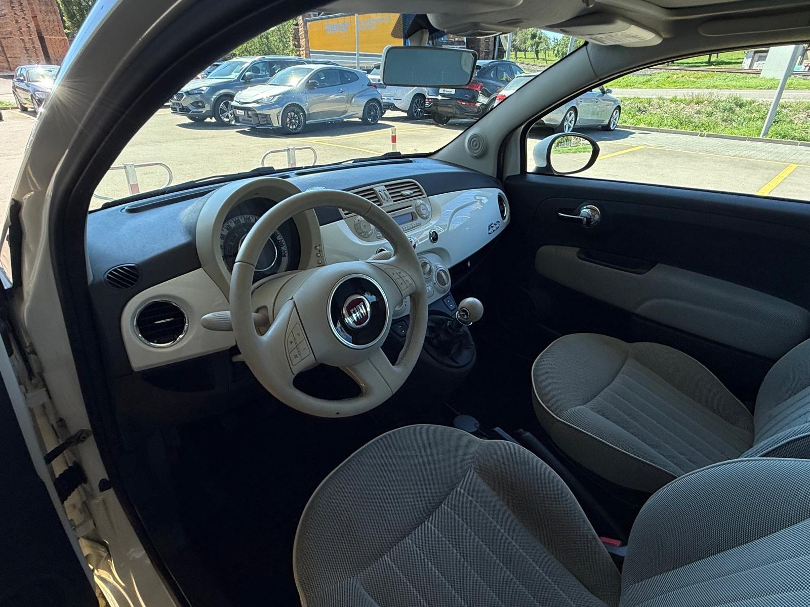 FIAT 500 1.2 Lounge-image-10